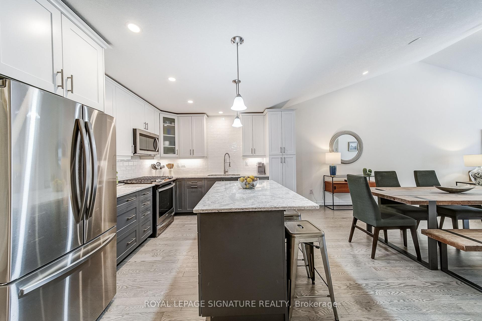 Photo 10 of 61 Ivy Crescent, Wasaga Beach — HOMEH