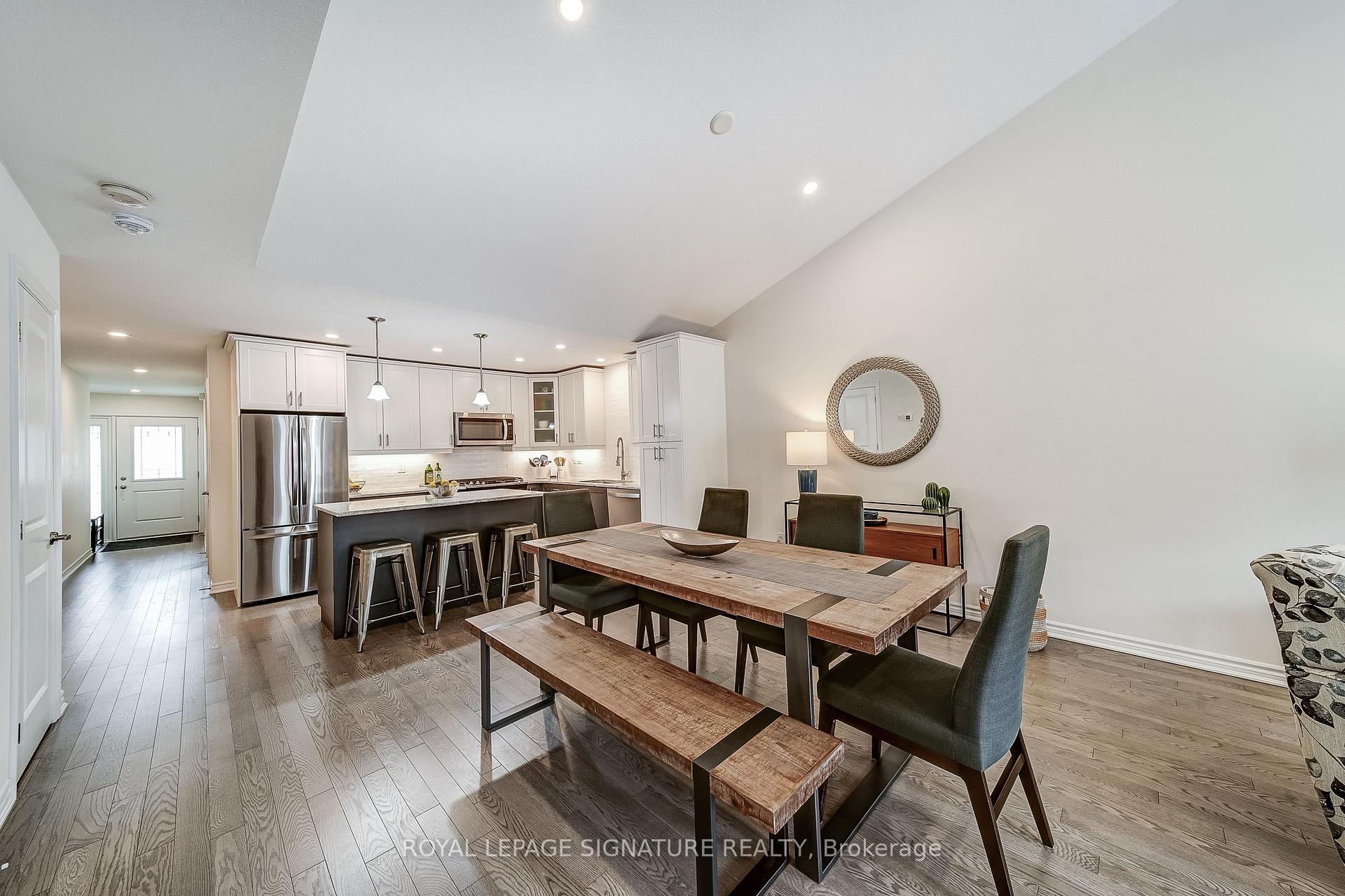 Photo 18 of 61 Ivy Crescent, Wasaga Beach — HOMEH