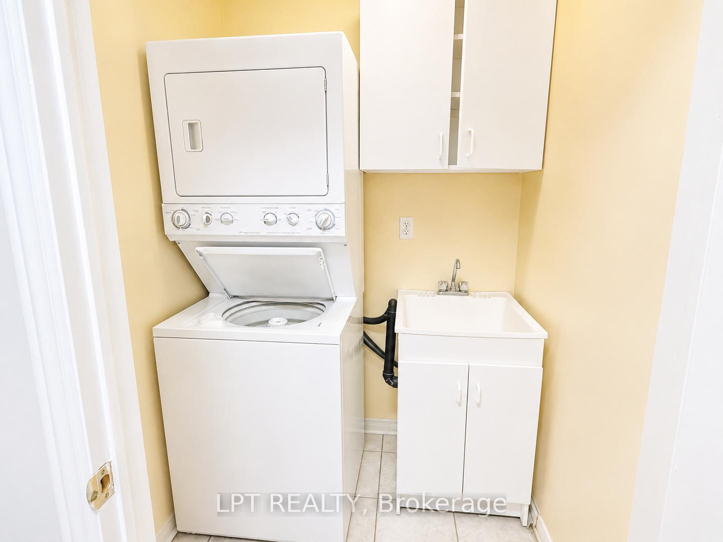 Photo 12 of Unit Main & 2nd Floor, 135 Warren Bradley Street, Markham, Berczy — HOMEH