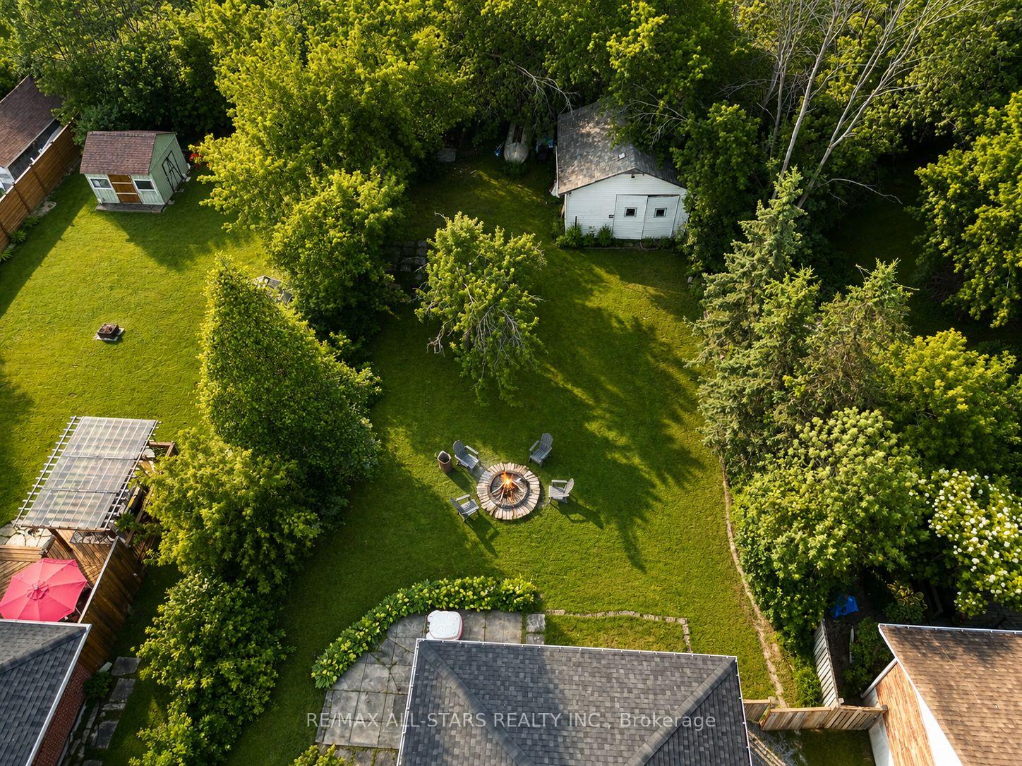Photo 4 of 340 Walter Drive, Georgina, Keswick South — HOMEH