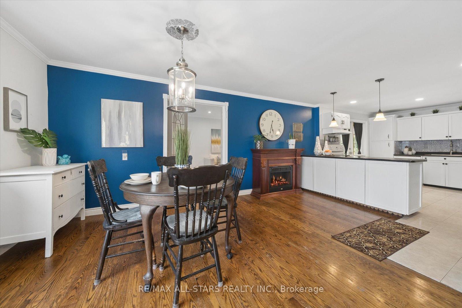 Photo 9 of 340 Walter Drive, Georgina, Keswick South — HOMEH