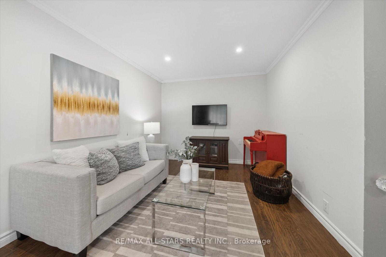 Photo 12 of 340 Walter Drive, Georgina, Keswick South — HOMEH