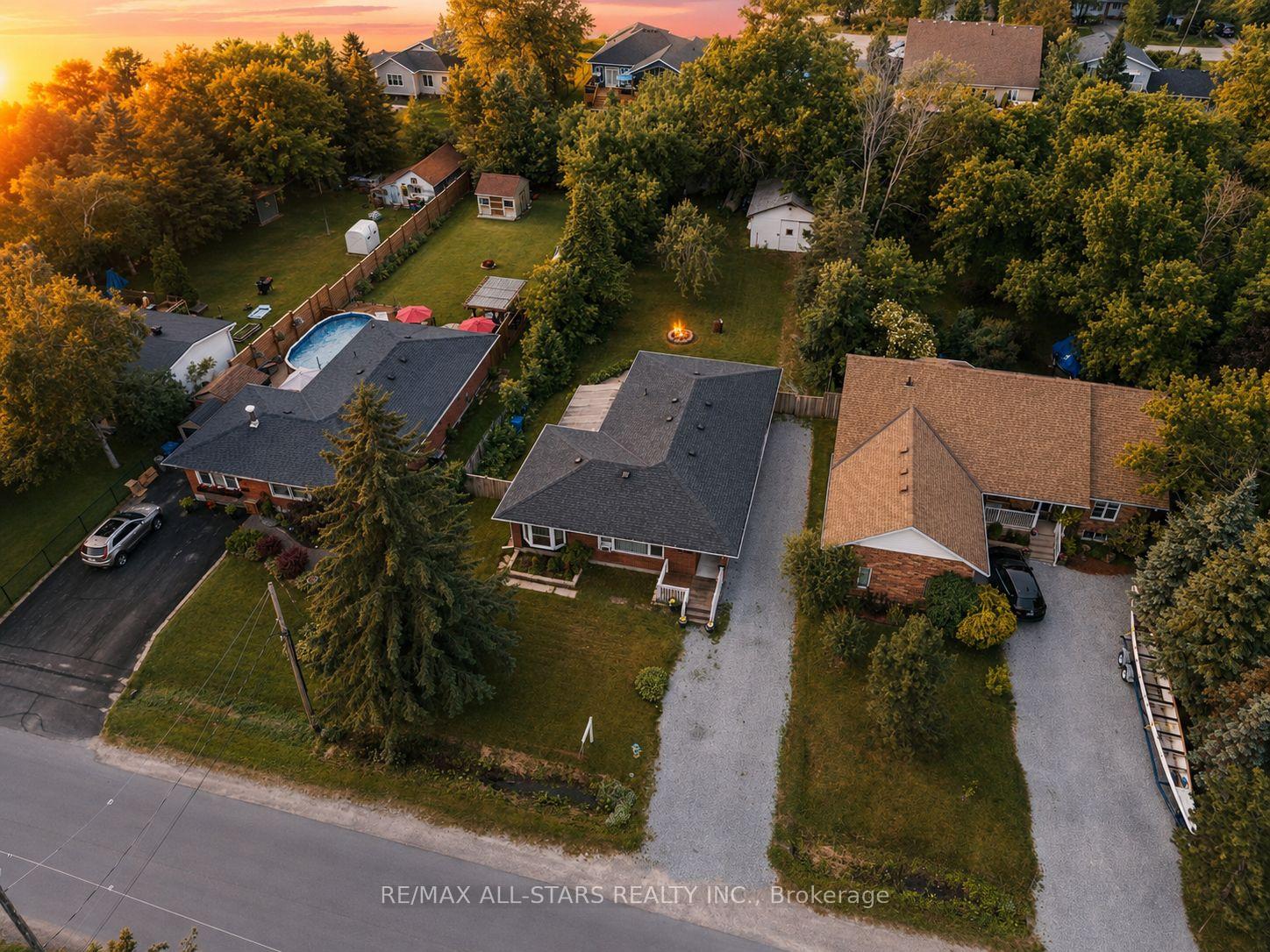 Photo 40 of 340 Walter Drive, Georgina, Keswick South — HOMEH