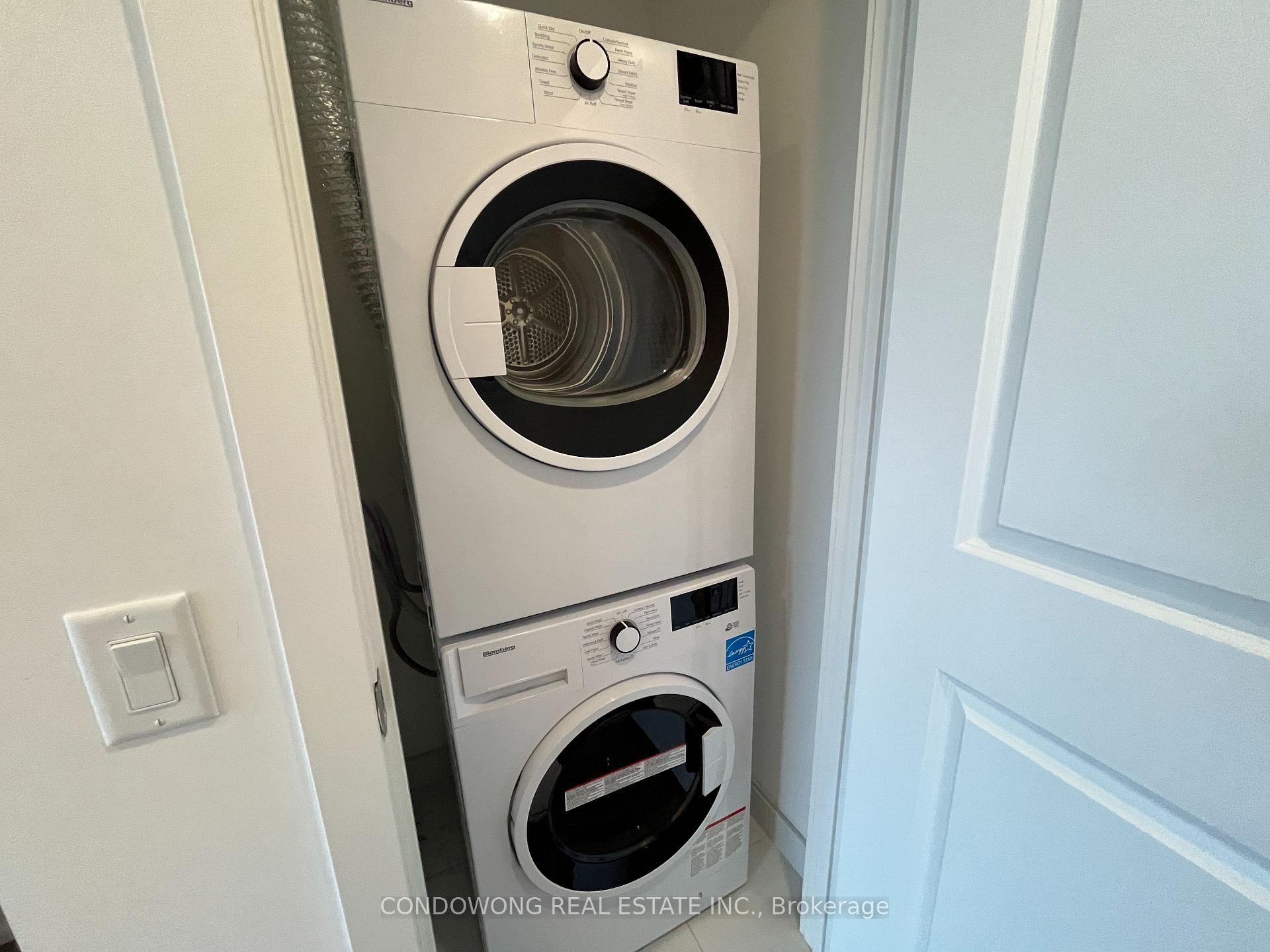 Photo 6 of Unit 2009, 395 Bloor Street E, Toronto, North St. James Town — HOMEH