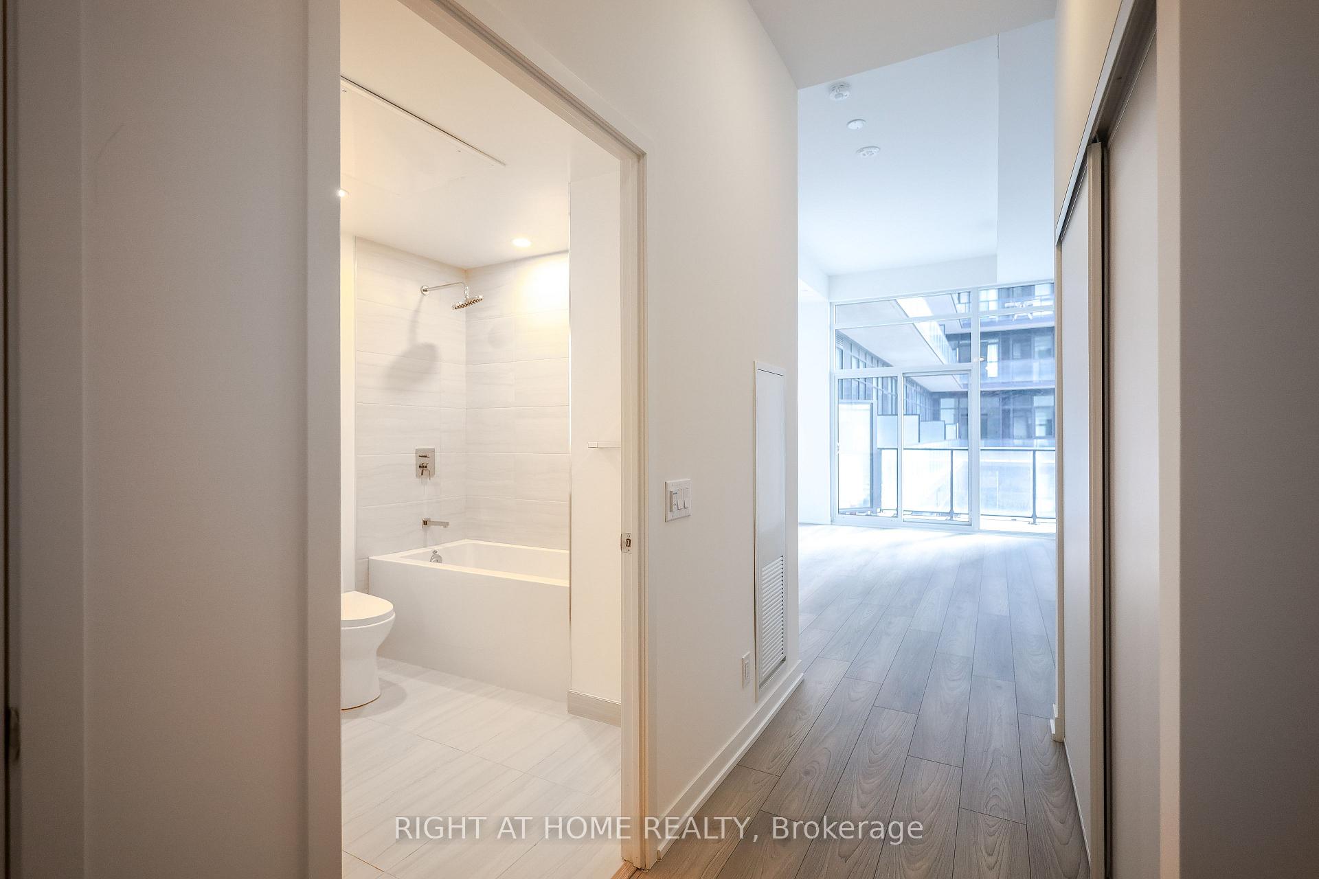 Photo 7 of Unit 704, 285 Dufferin Street, Toronto, South Parkdale — HOMEH