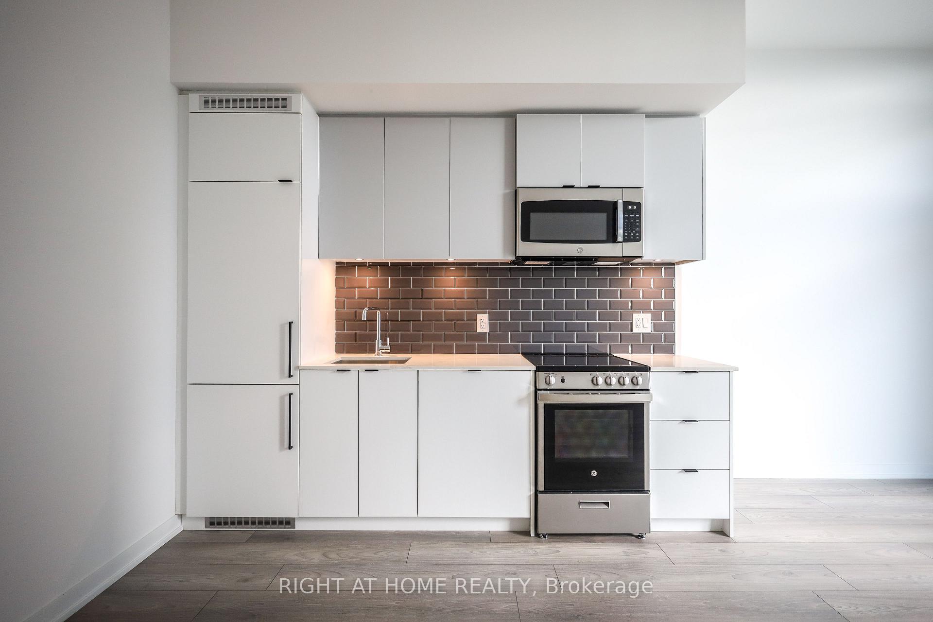 Photo 9 of Unit 704, 285 Dufferin Street, Toronto, South Parkdale — HOMEH