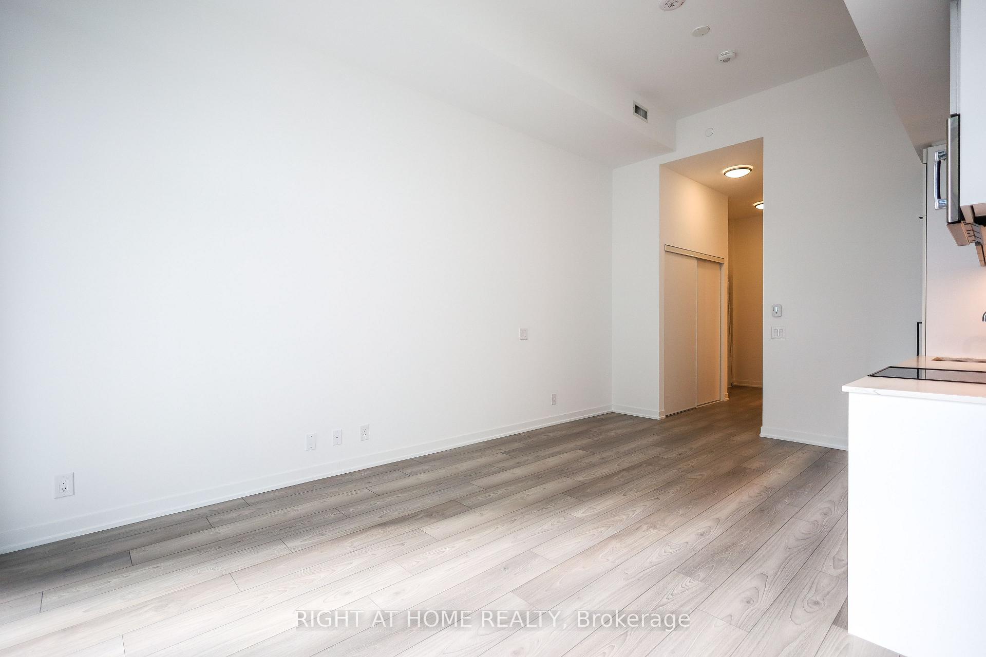 Photo 14 of Unit 704, 285 Dufferin Street, Toronto, South Parkdale — HOMEH