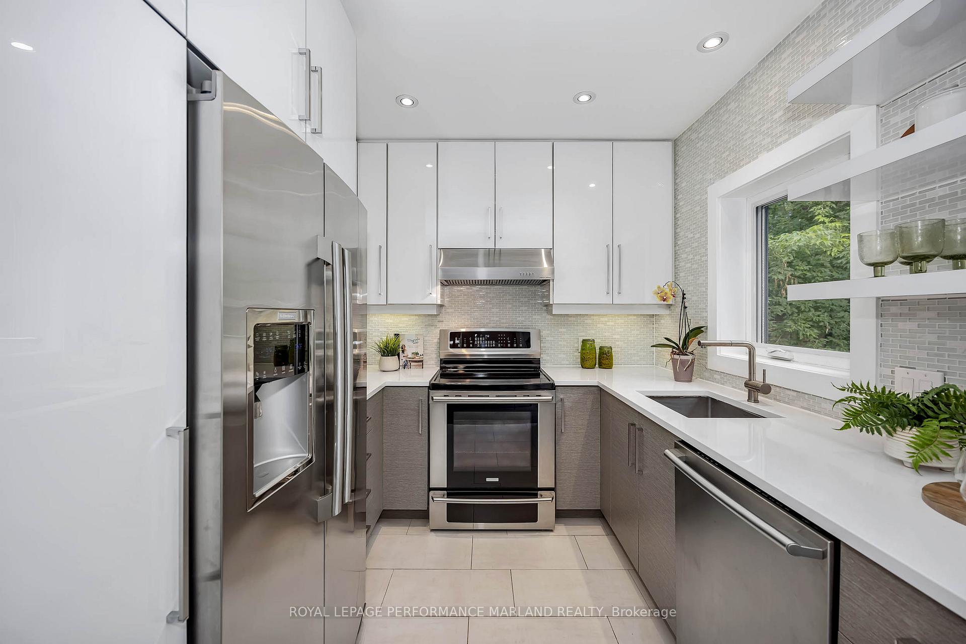 Photo 11 of 292 Currell Avenue, Ottawa, Westboro/Hampton Park — HOMEH