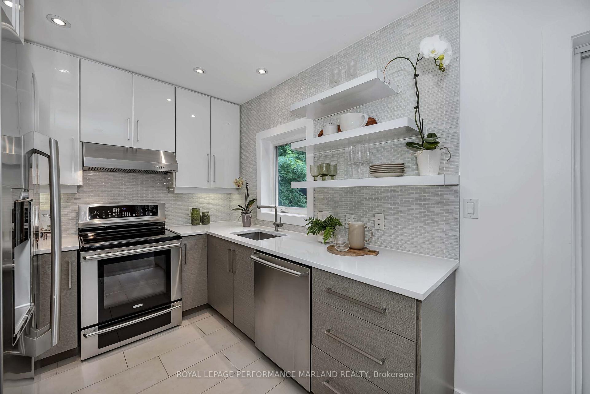 Photo 12 of 292 Currell Avenue, Ottawa, Westboro/Hampton Park — HOMEH
