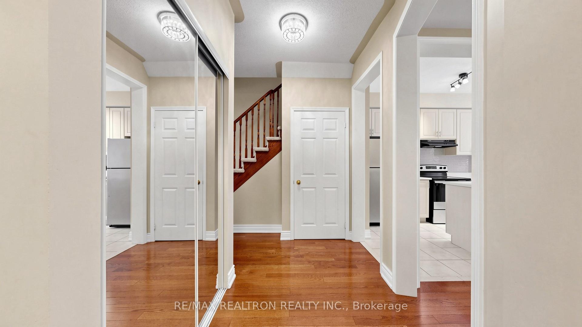 Photo 5 of 125 Silverwood Circle, Ajax, Central East — HOMEH