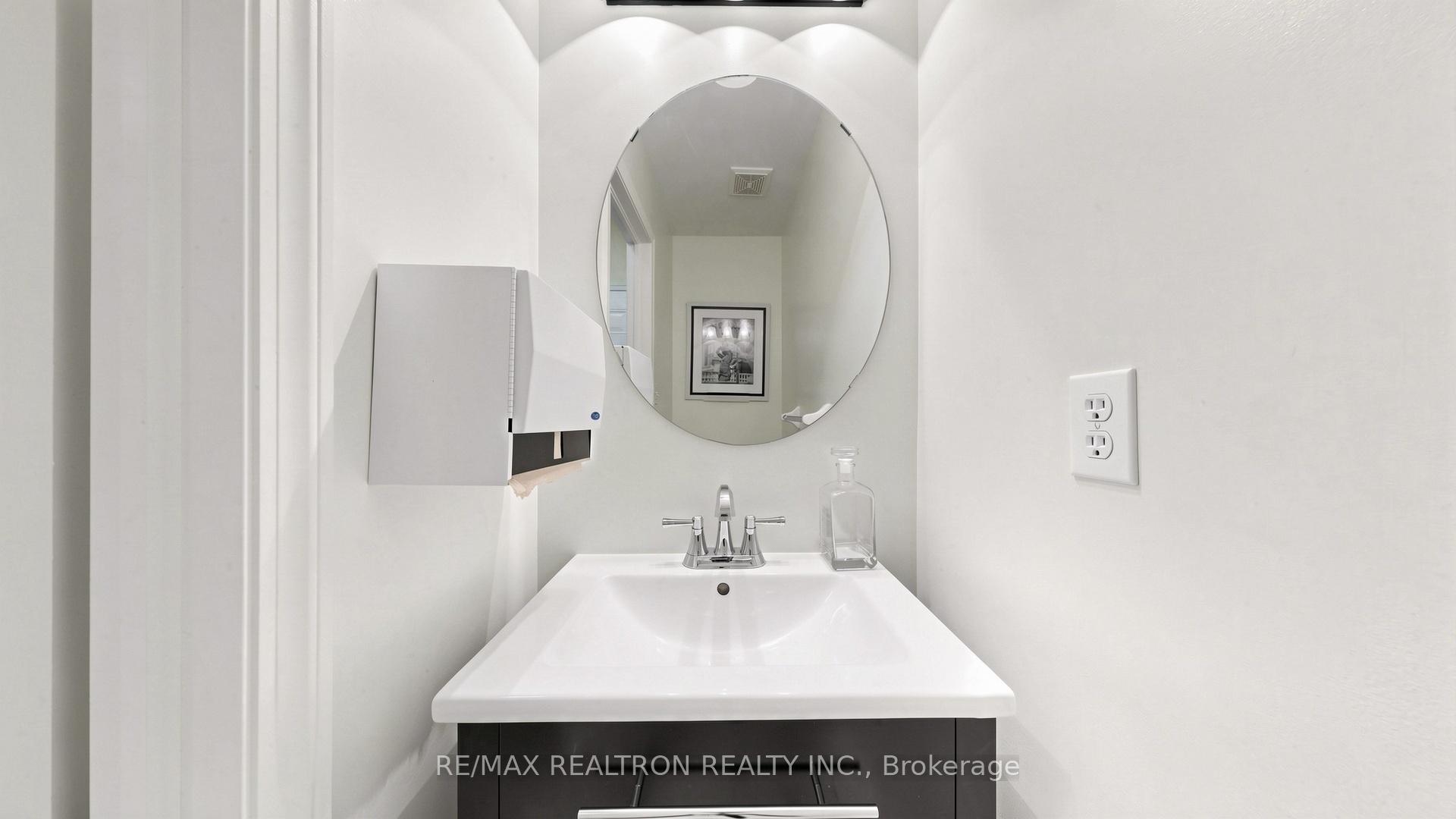 Photo 20 of 125 Silverwood Circle, Ajax, Central East — HOMEH
