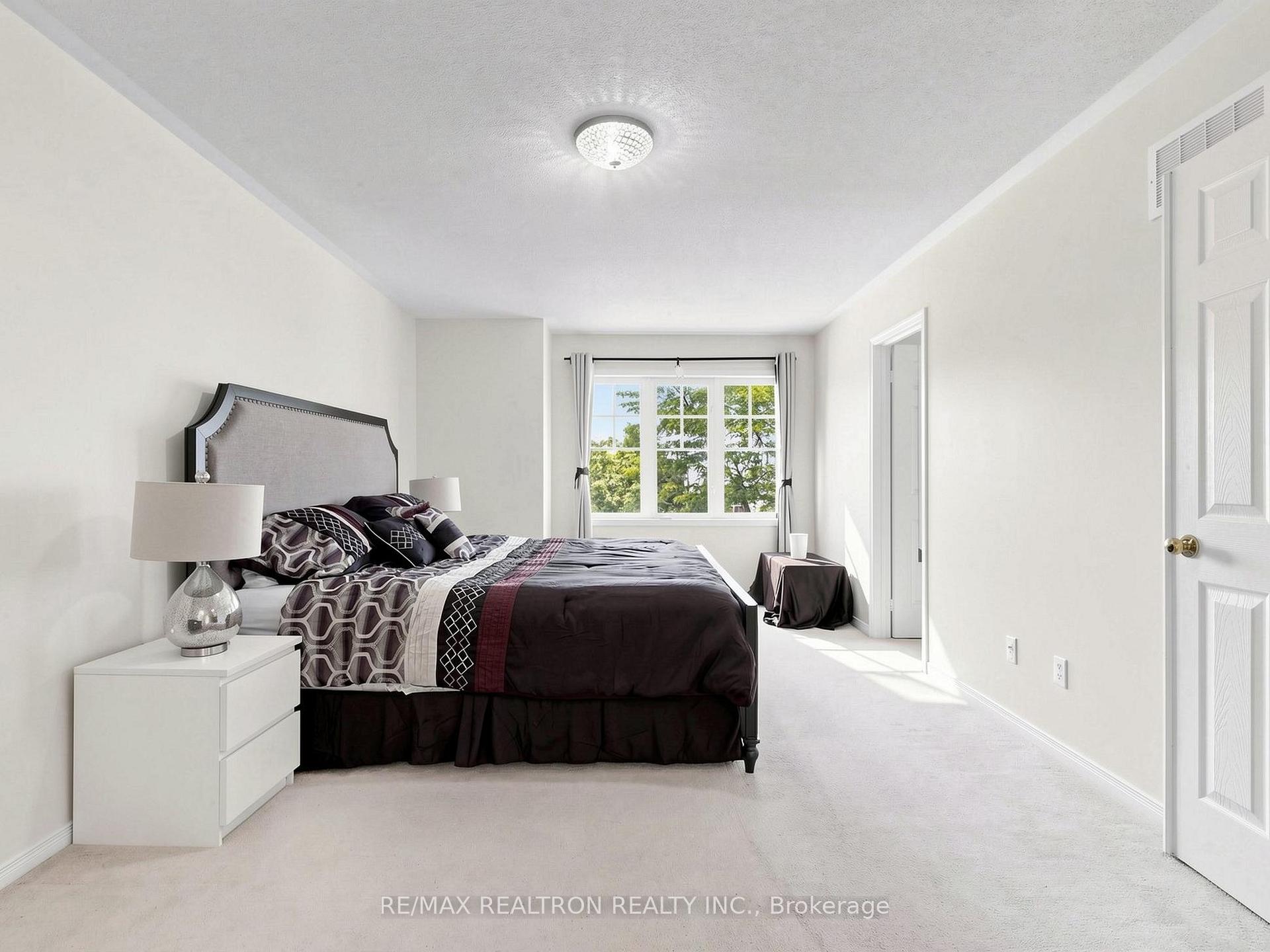 Photo 22 of 125 Silverwood Circle, Ajax, Central East — HOMEH
