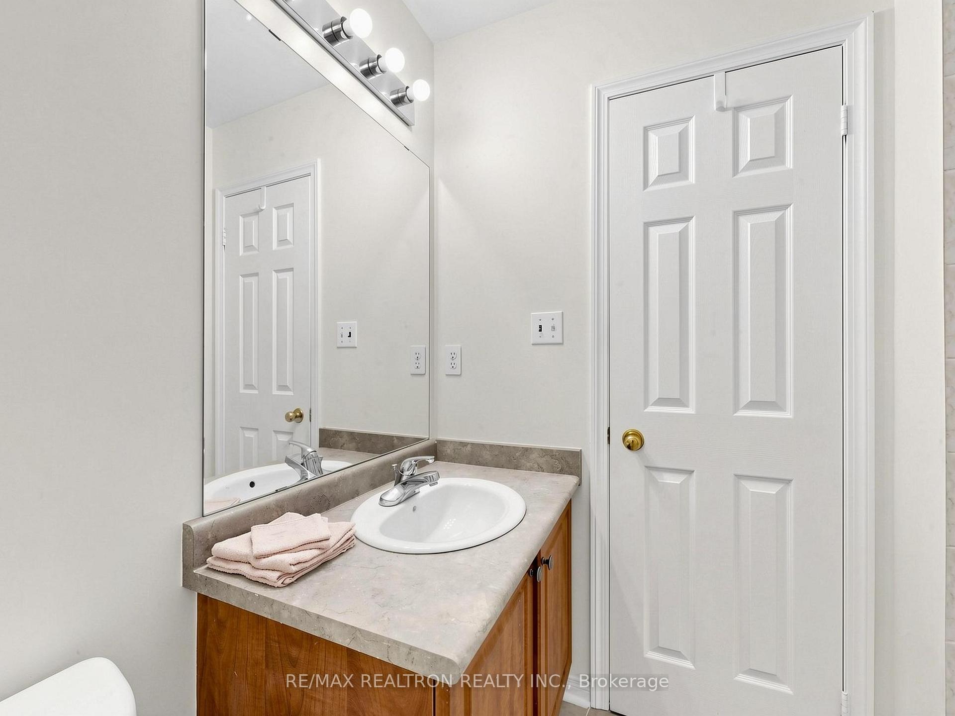 Photo 30 of 125 Silverwood Circle, Ajax, Central East — HOMEH