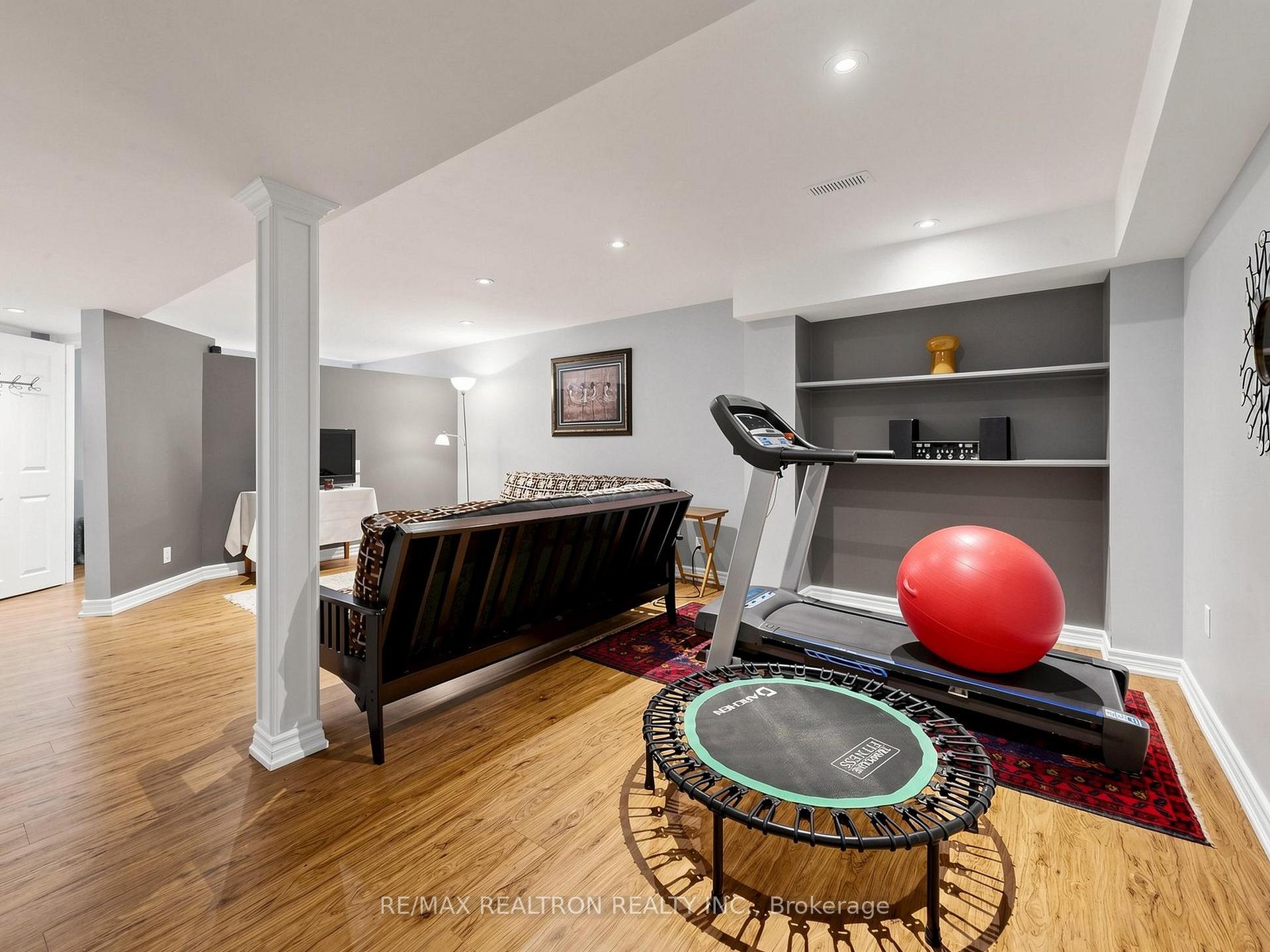 Photo 33 of 125 Silverwood Circle, Ajax, Central East — HOMEH