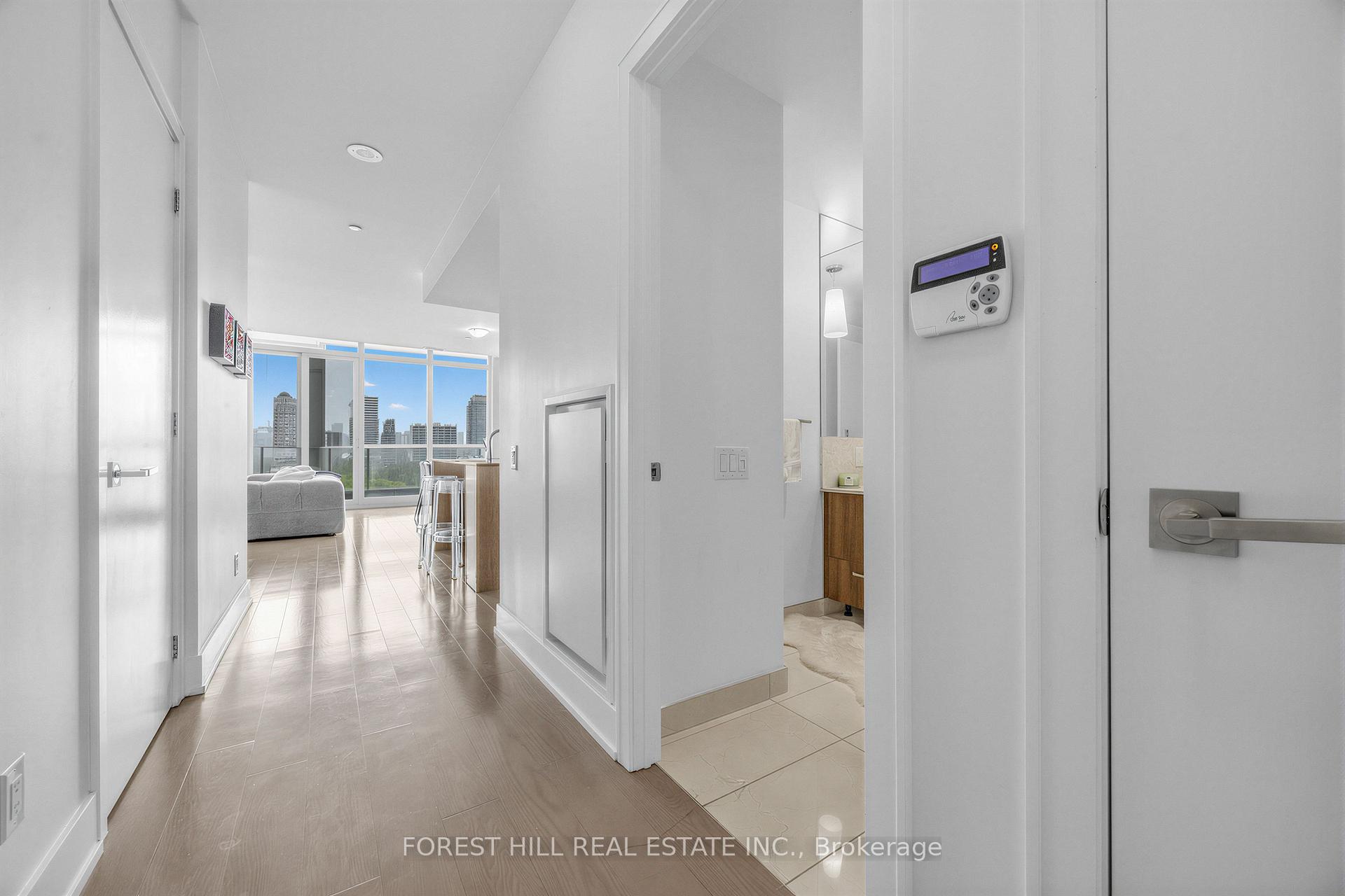 Photo 2 of Unit 1101, 170 Avenue Road, Toronto, The Annex — HOMEH