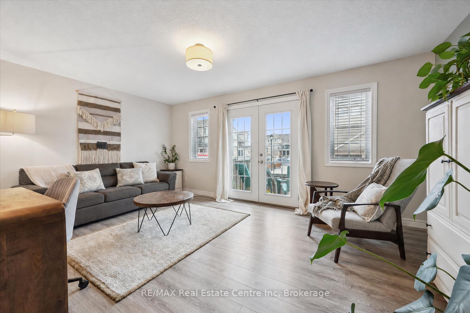 Photo 7 of Unit A, 634 Woodlawn Road, Guelph, Victoria North — HOMEH