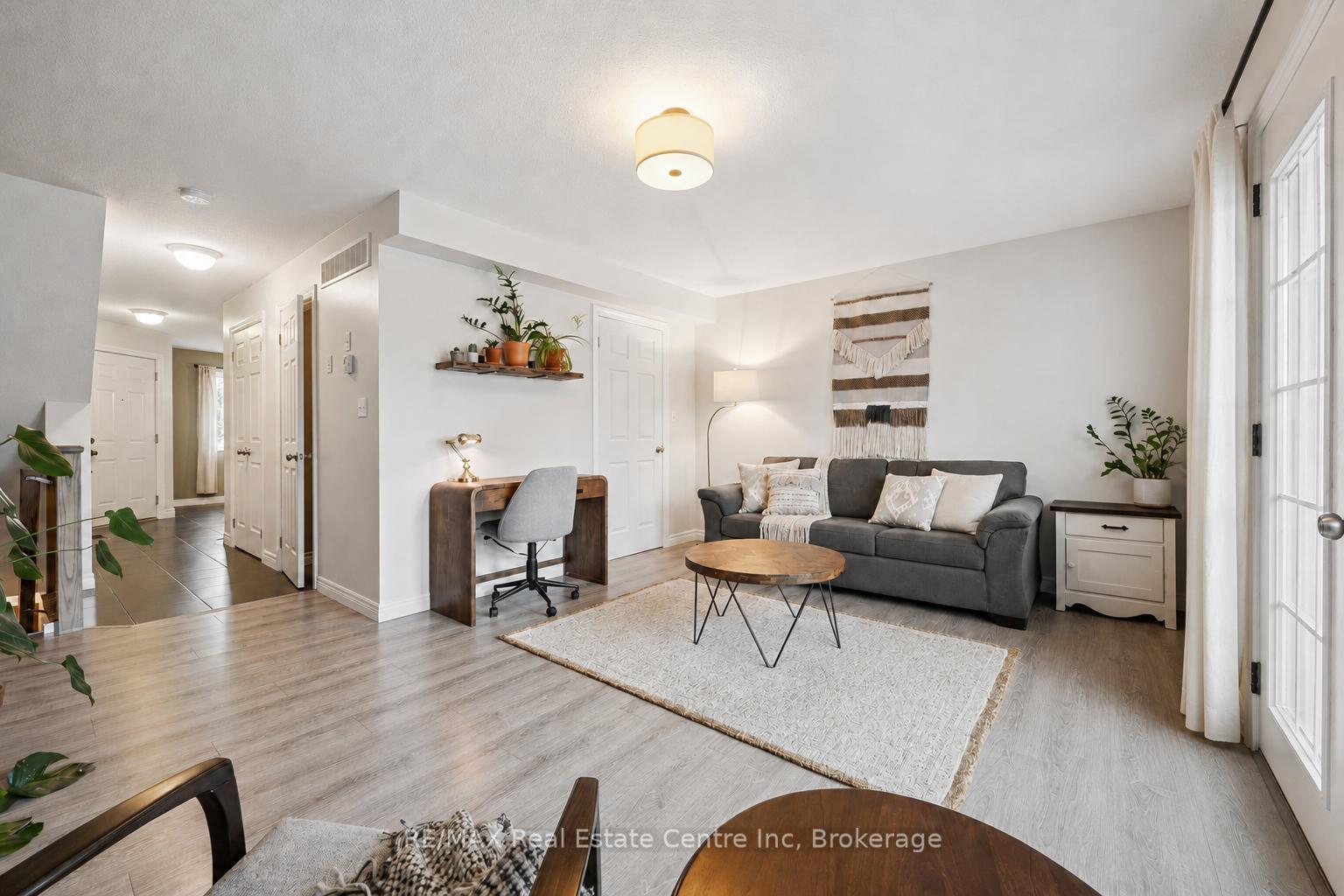 Photo 9 of Unit A, 634 Woodlawn Road, Guelph, Victoria North — HOMEH