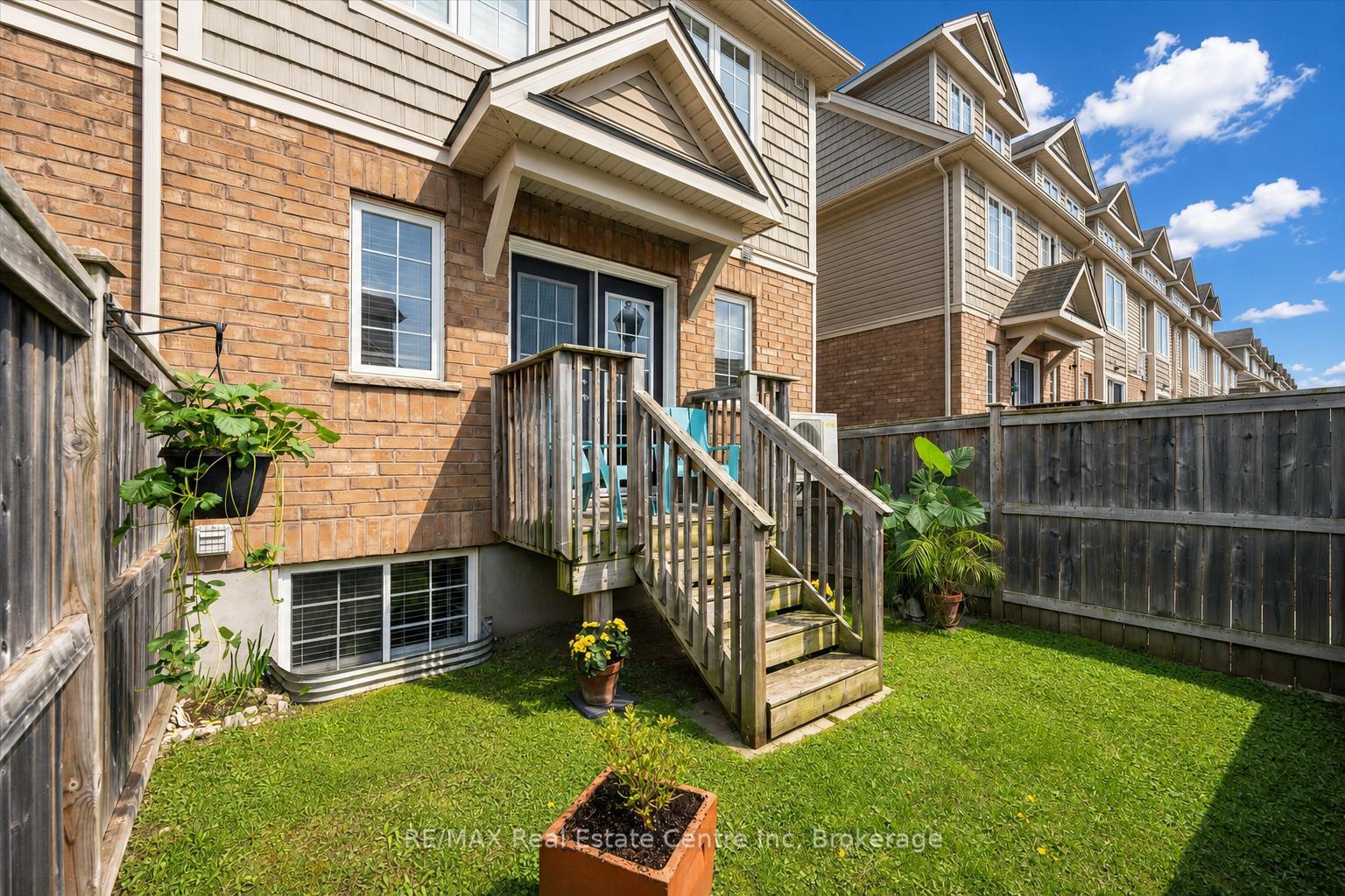 Photo 15 of Unit A, 634 Woodlawn Road, Guelph, Victoria North — HOMEH