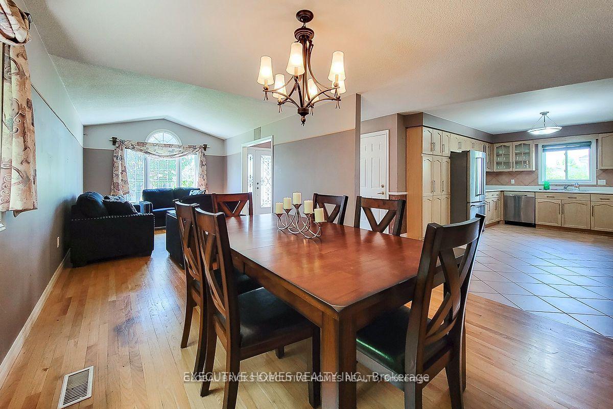 Photo 7 of 42 Richmond Crescent, Hamilton, Winona Park — HOMEH