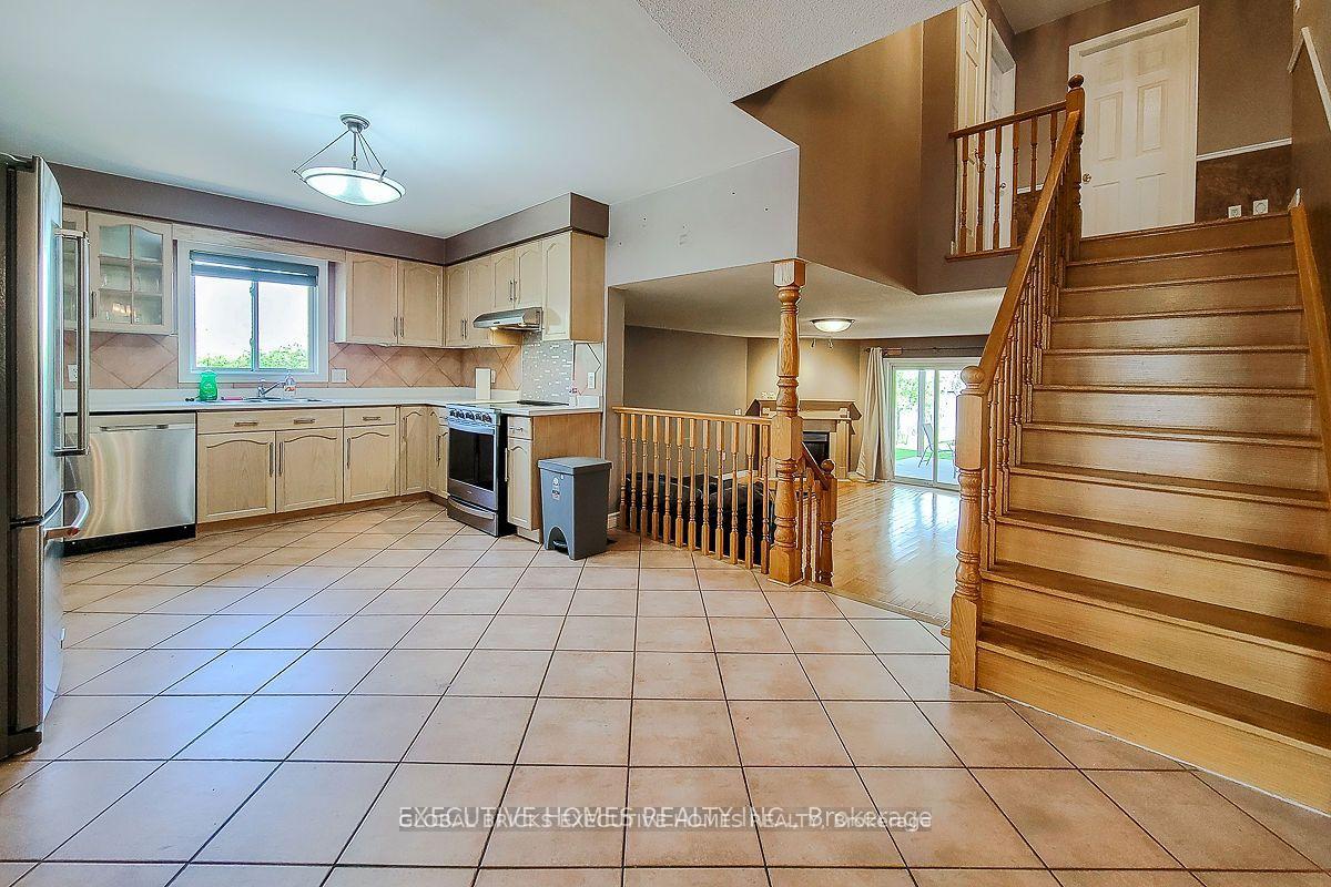Photo 15 of 42 Richmond Crescent, Hamilton, Winona Park — HOMEH