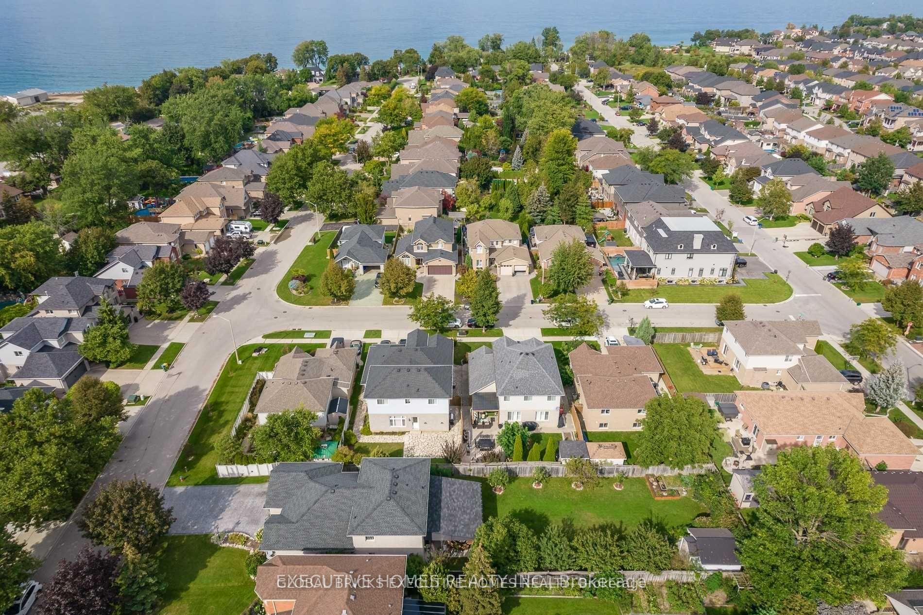 Photo 17 of 42 Richmond Crescent, Hamilton, Winona Park — HOMEH