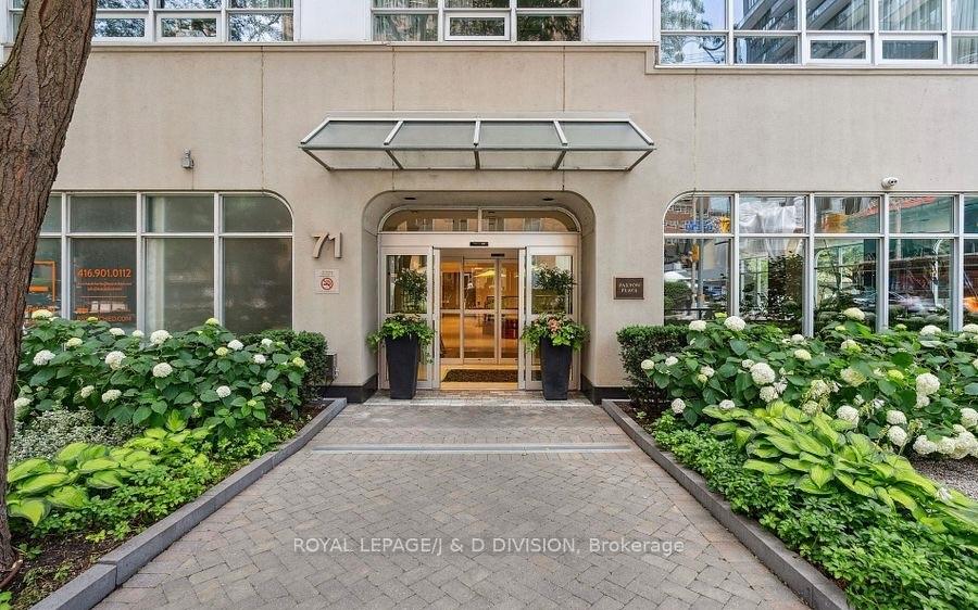 Photo 2 of Unit 304, 71 Charles Street E, Toronto, Church-Yonge Corridor — HOMEH