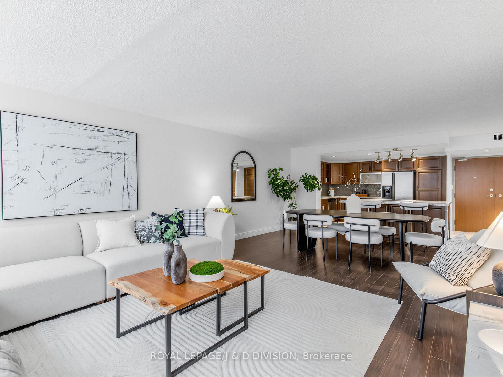 Photo 6 of Unit 304, 71 Charles Street E, Toronto, Church-Yonge Corridor — HOMEH