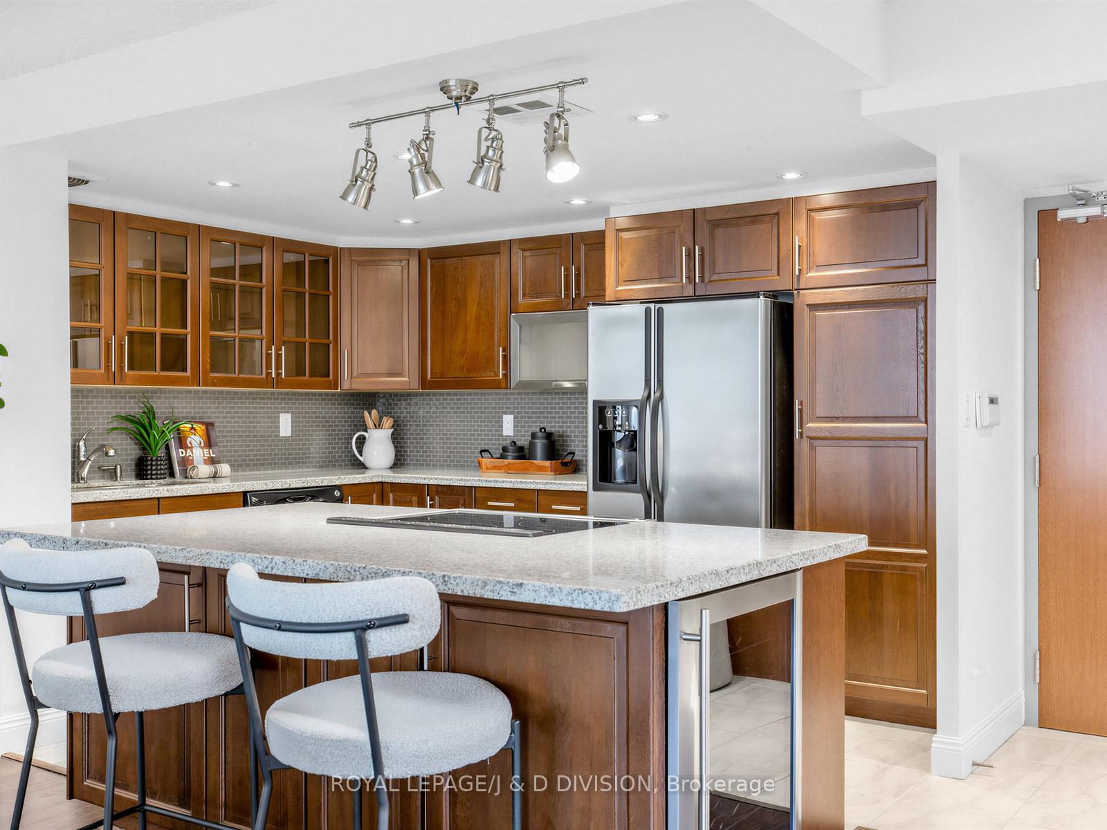 Photo 9 of Unit 304, 71 Charles Street E, Toronto, Church-Yonge Corridor — HOMEH