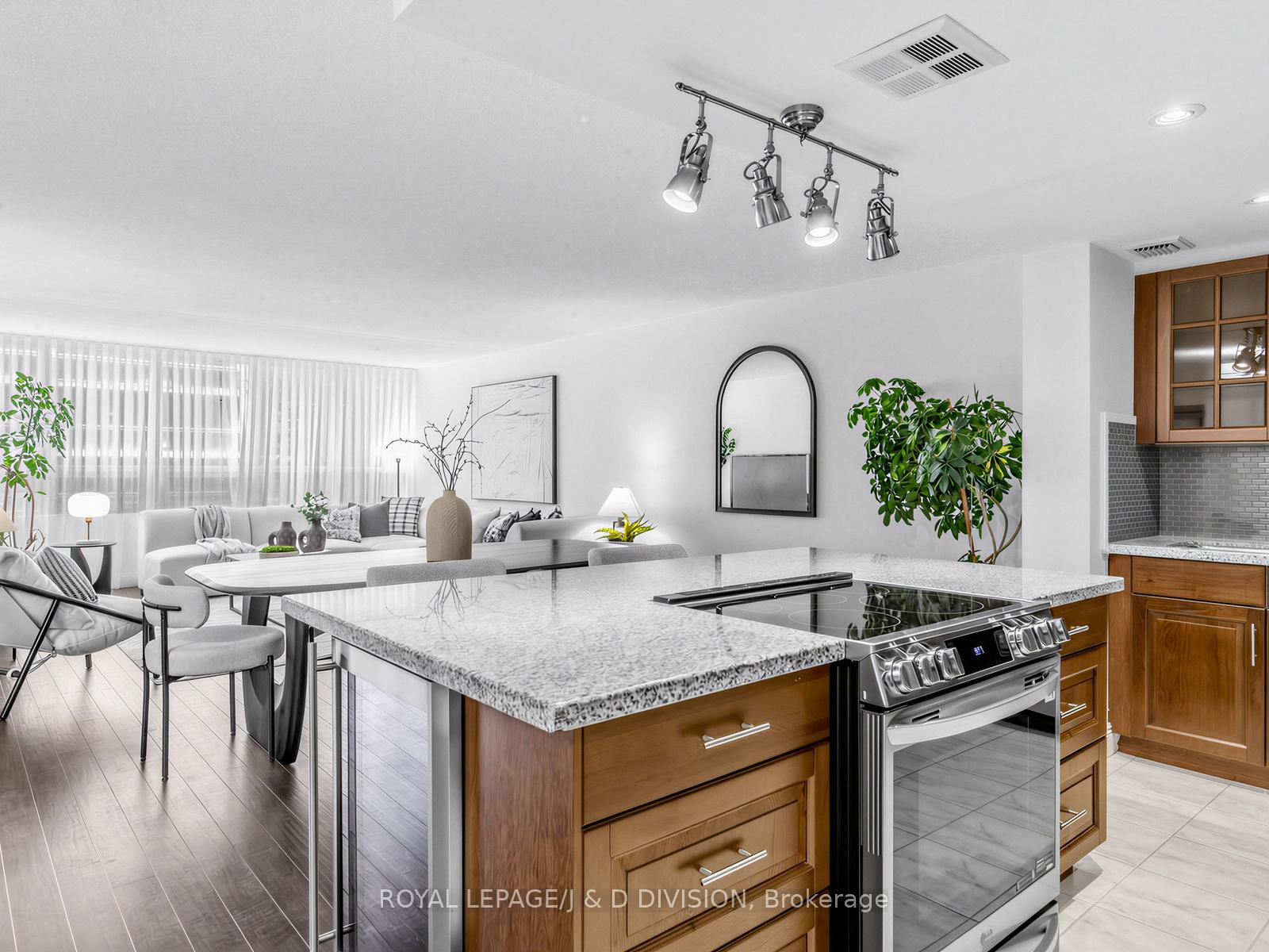 Photo 11 of Unit 304, 71 Charles Street E, Toronto, Church-Yonge Corridor — HOMEH