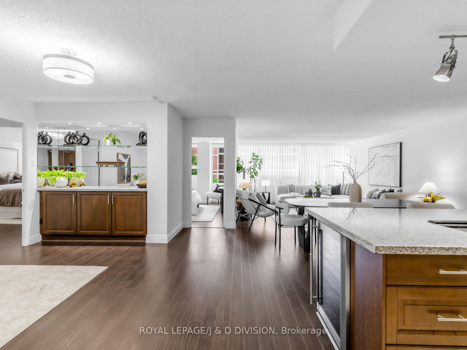 Photo 14 of Unit 304, 71 Charles Street E, Toronto, Church-Yonge Corridor — HOMEH