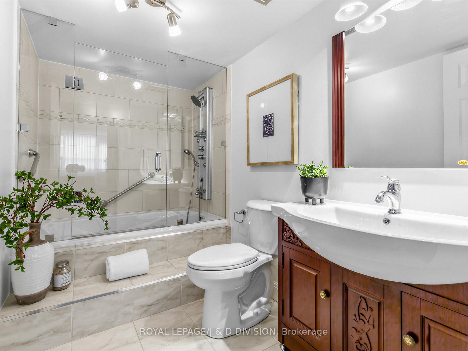 Photo 22 of Unit 304, 71 Charles Street E, Toronto, Church-Yonge Corridor — HOMEH
