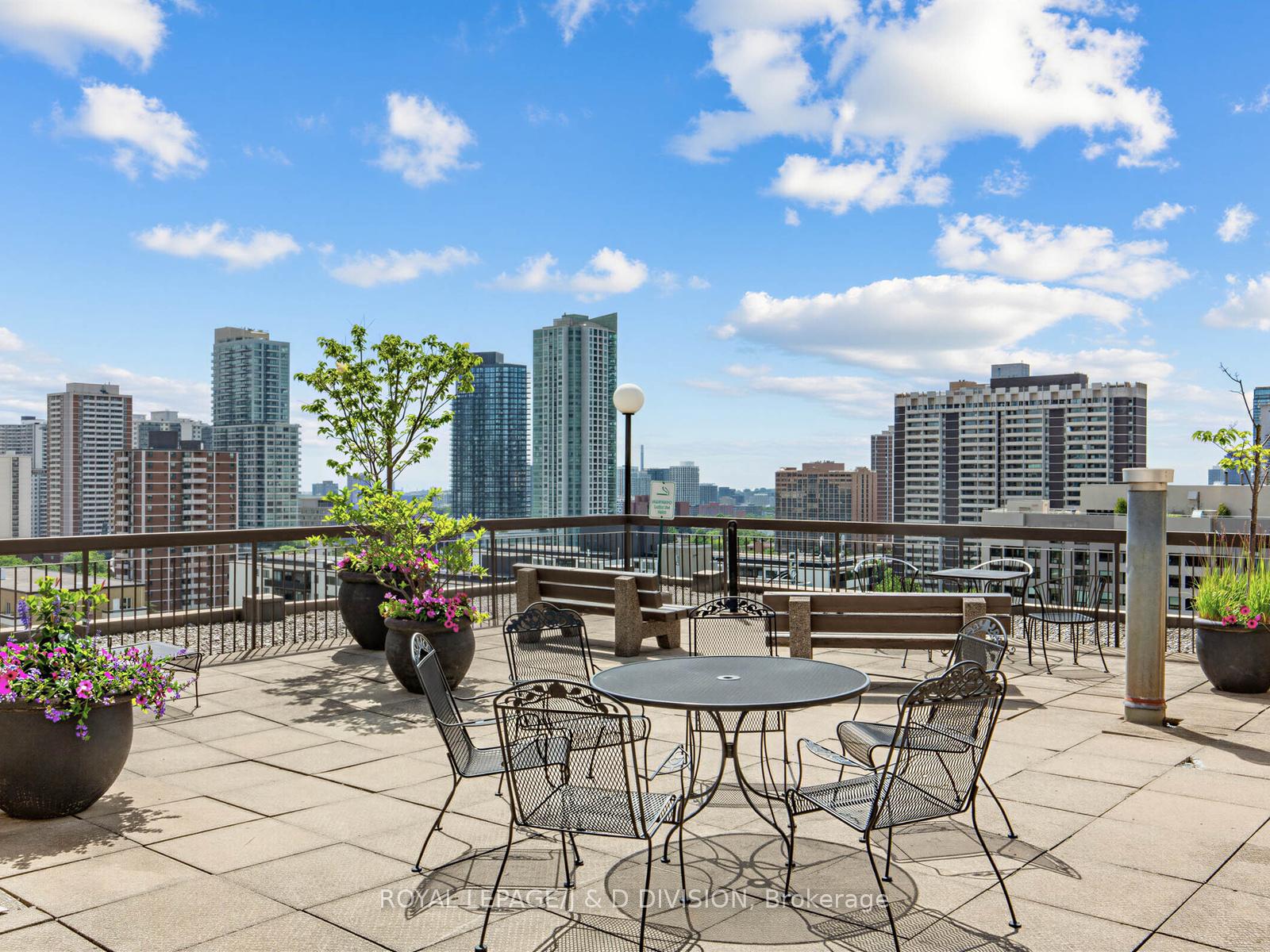 Photo 24 of Unit 304, 71 Charles Street E, Toronto, Church-Yonge Corridor — HOMEH