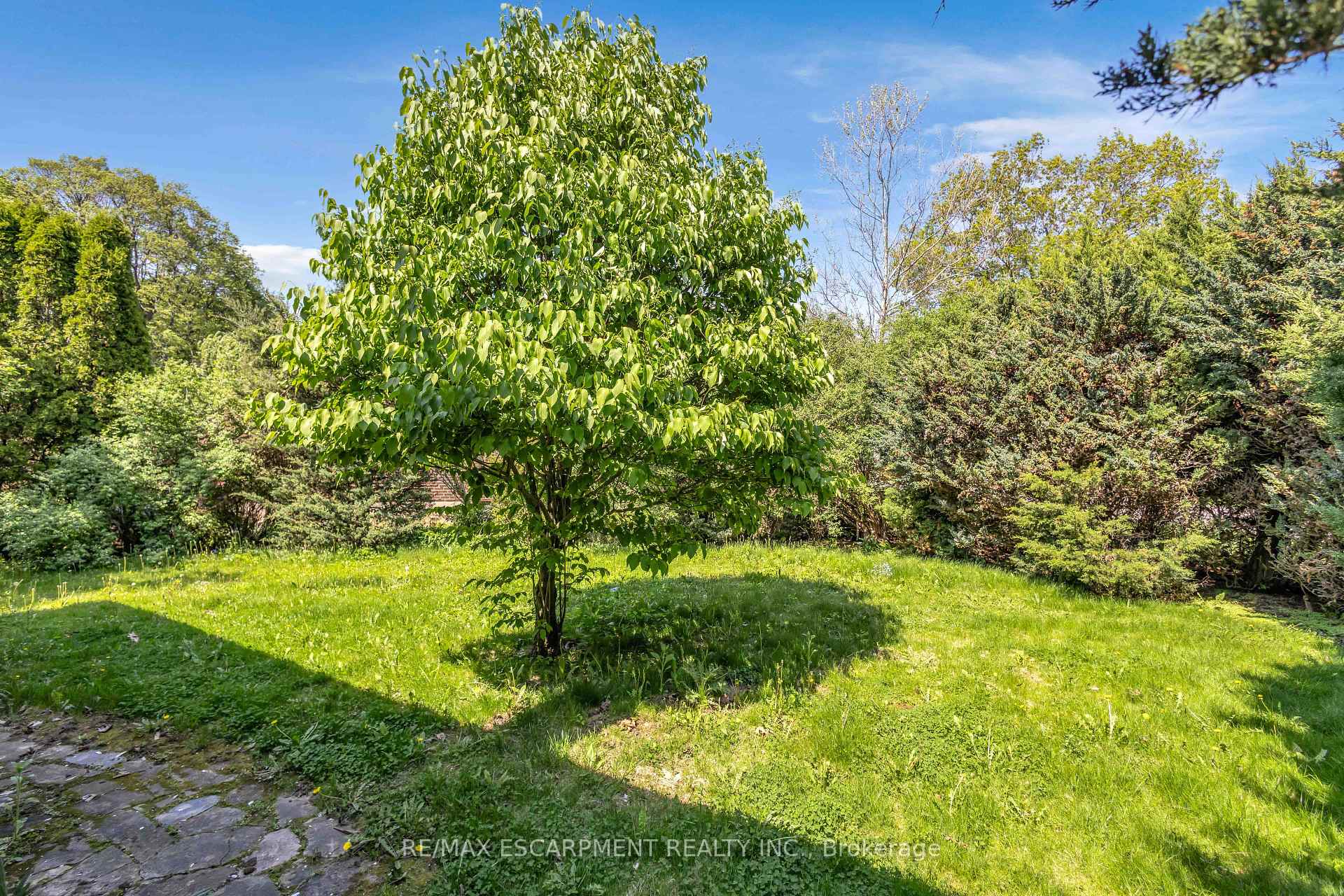 Photo 42 of 626 Iroquois Avenue, Hamilton, Ancaster — HOMEH