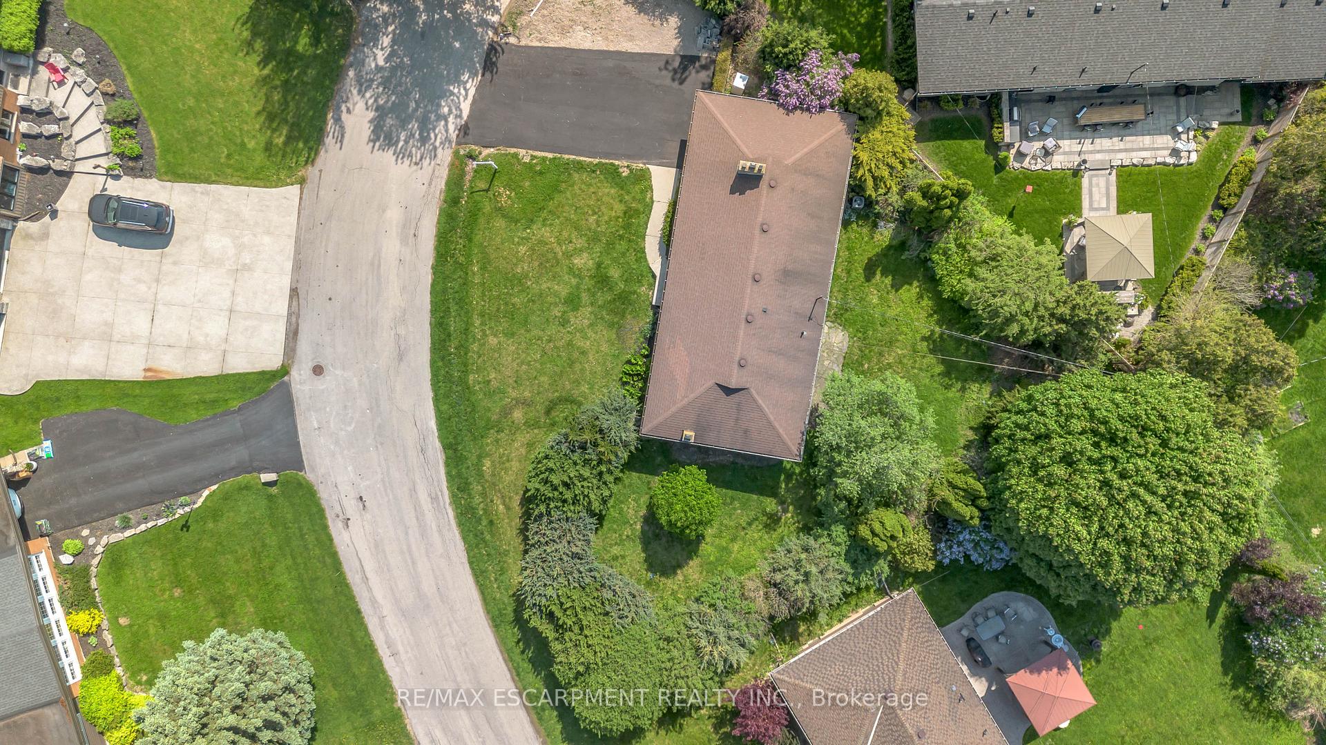 Photo 44 of 626 Iroquois Avenue, Hamilton, Ancaster — HOMEH
