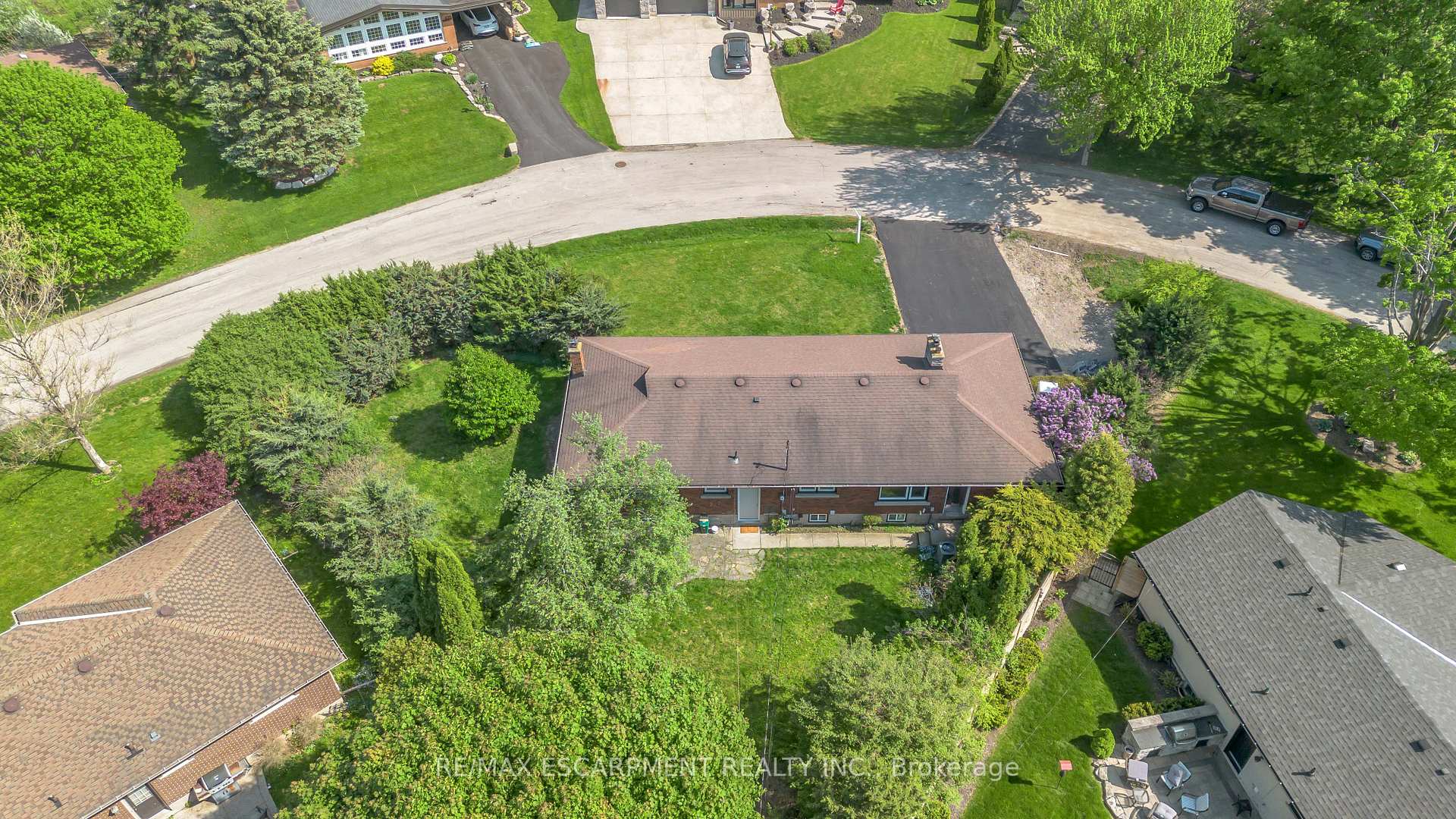 Photo 47 of 626 Iroquois Avenue, Hamilton, Ancaster — HOMEH