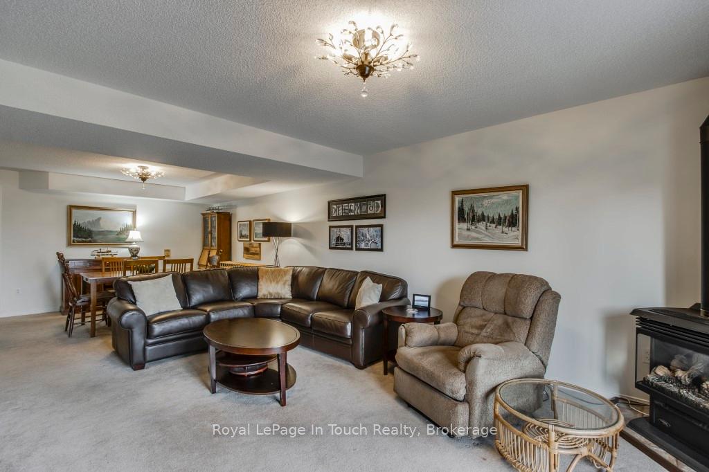 Photo 18 of 839 Sarah Boulevard, Midland — HOMEH