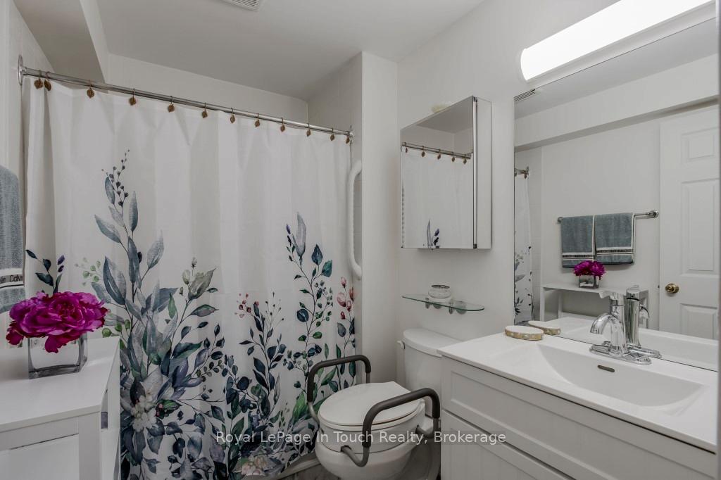 Photo 19 of 839 Sarah Boulevard, Midland — HOMEH