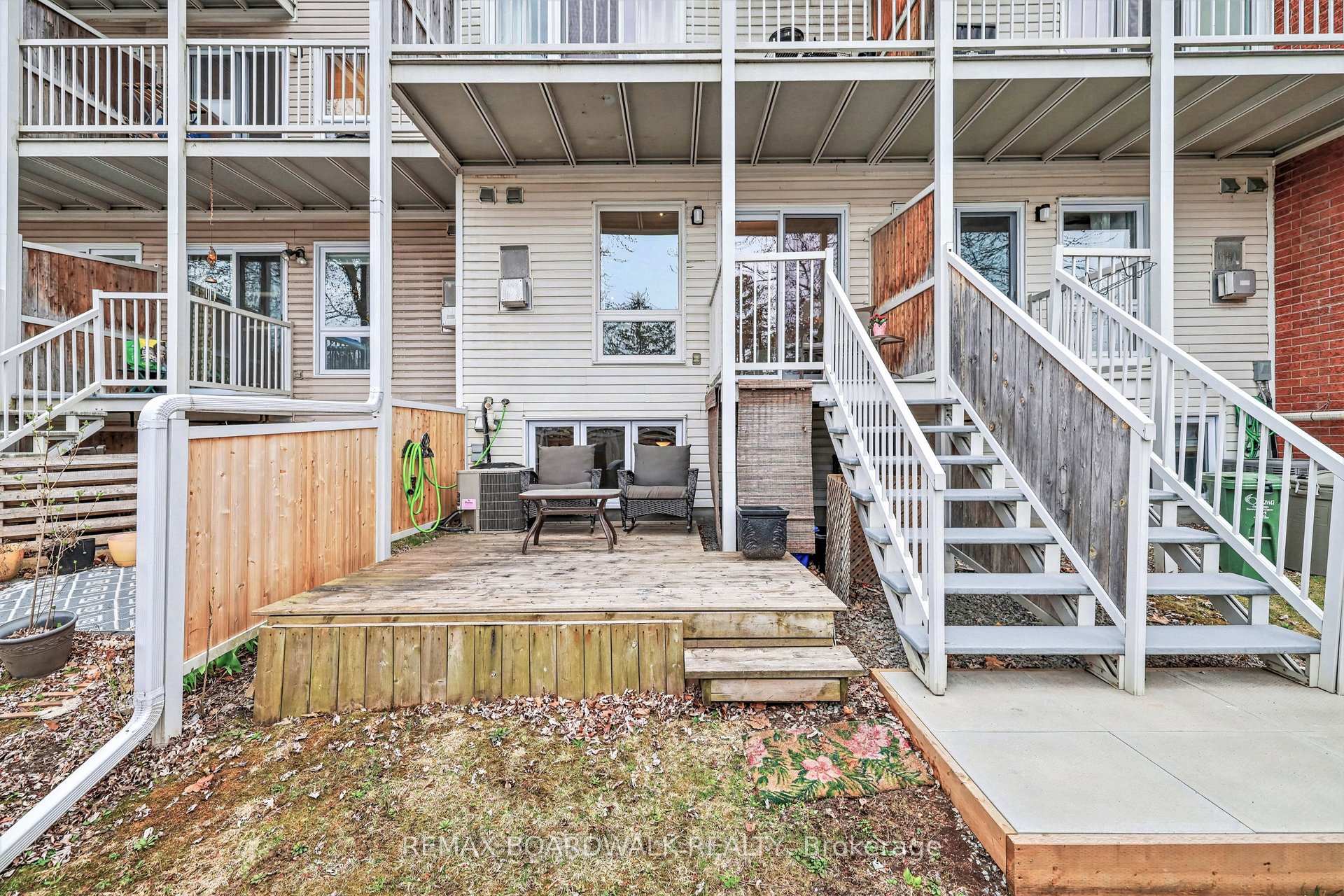 Photo 23 of 1607 Locksley Lane, Ottawa, Beaconwood — HOMEH