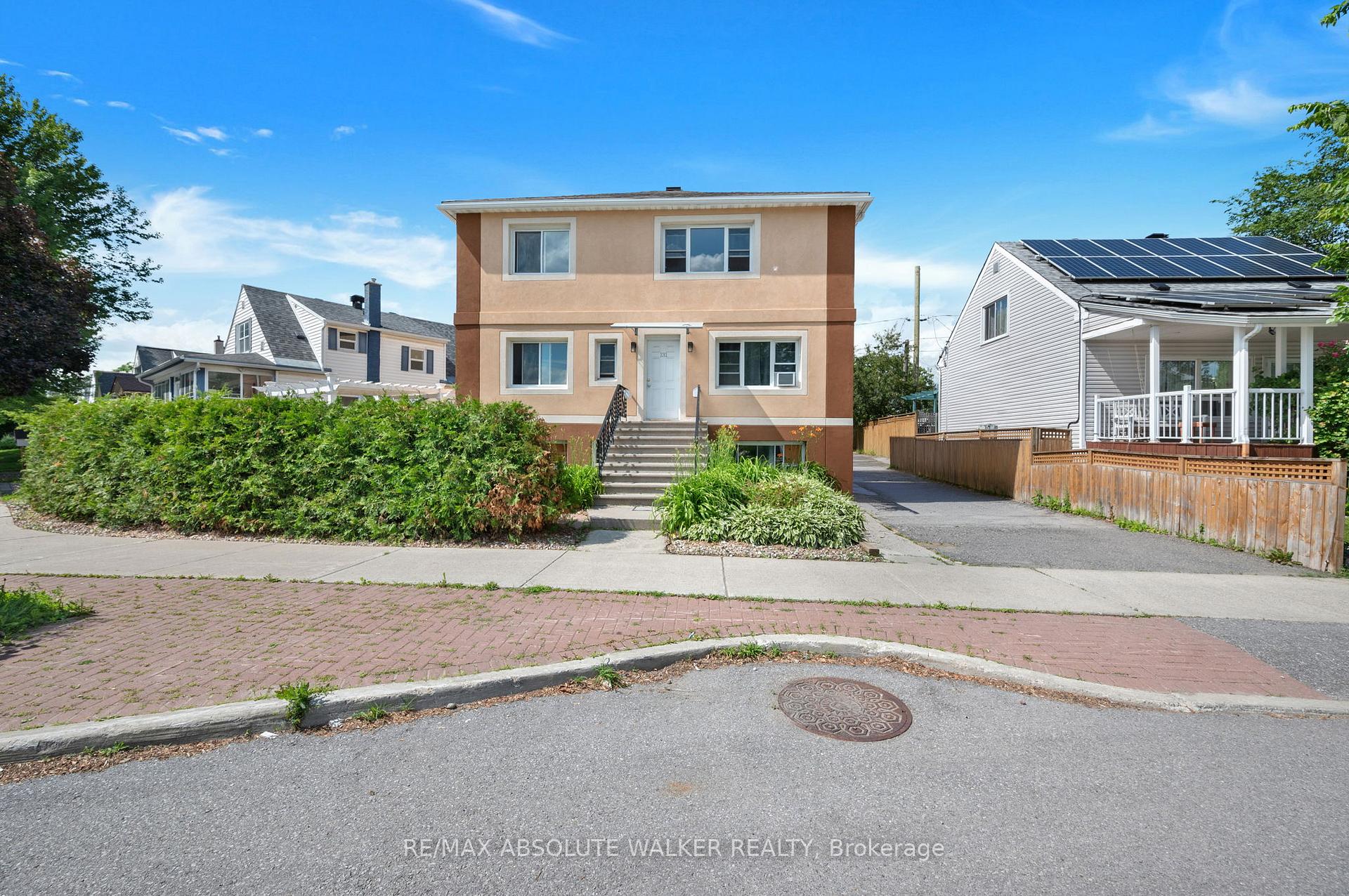 Photo 1 of Unit 3, 131 Dagmar Avenue, Ottawa, Vanier — HOMEH