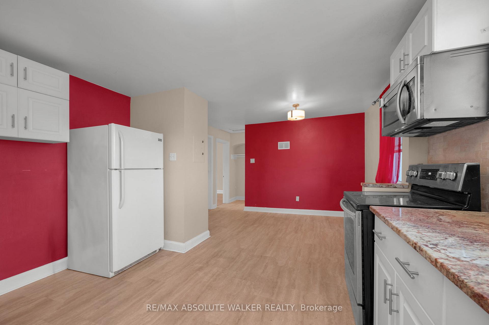 Photo 8 of Unit 3, 131 Dagmar Avenue, Ottawa, Vanier — HOMEH