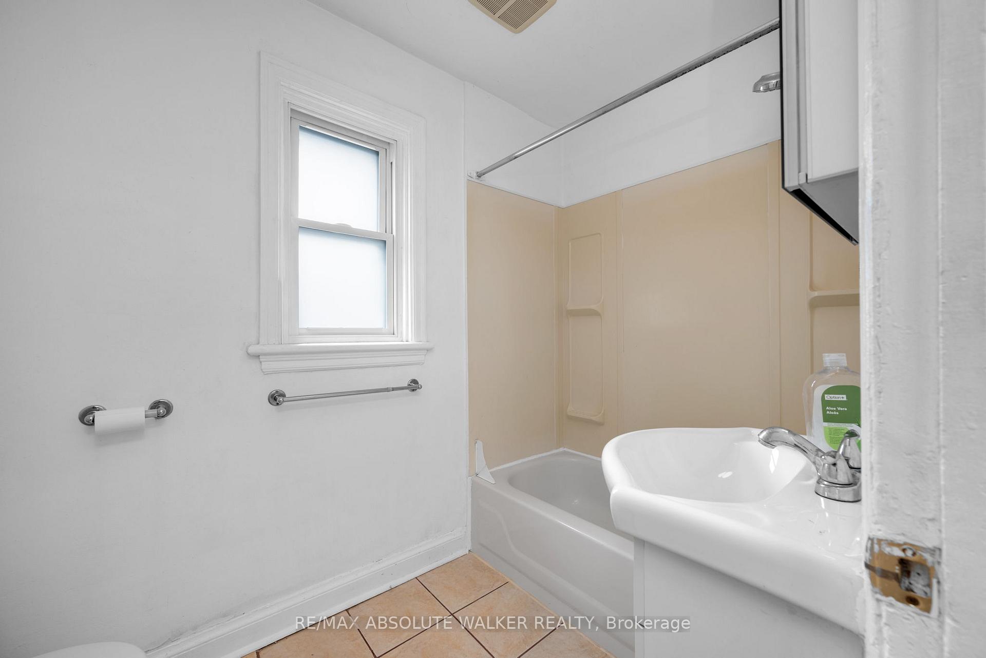 Photo 30 of Unit 3, 131 Dagmar Avenue, Ottawa, Vanier — HOMEH