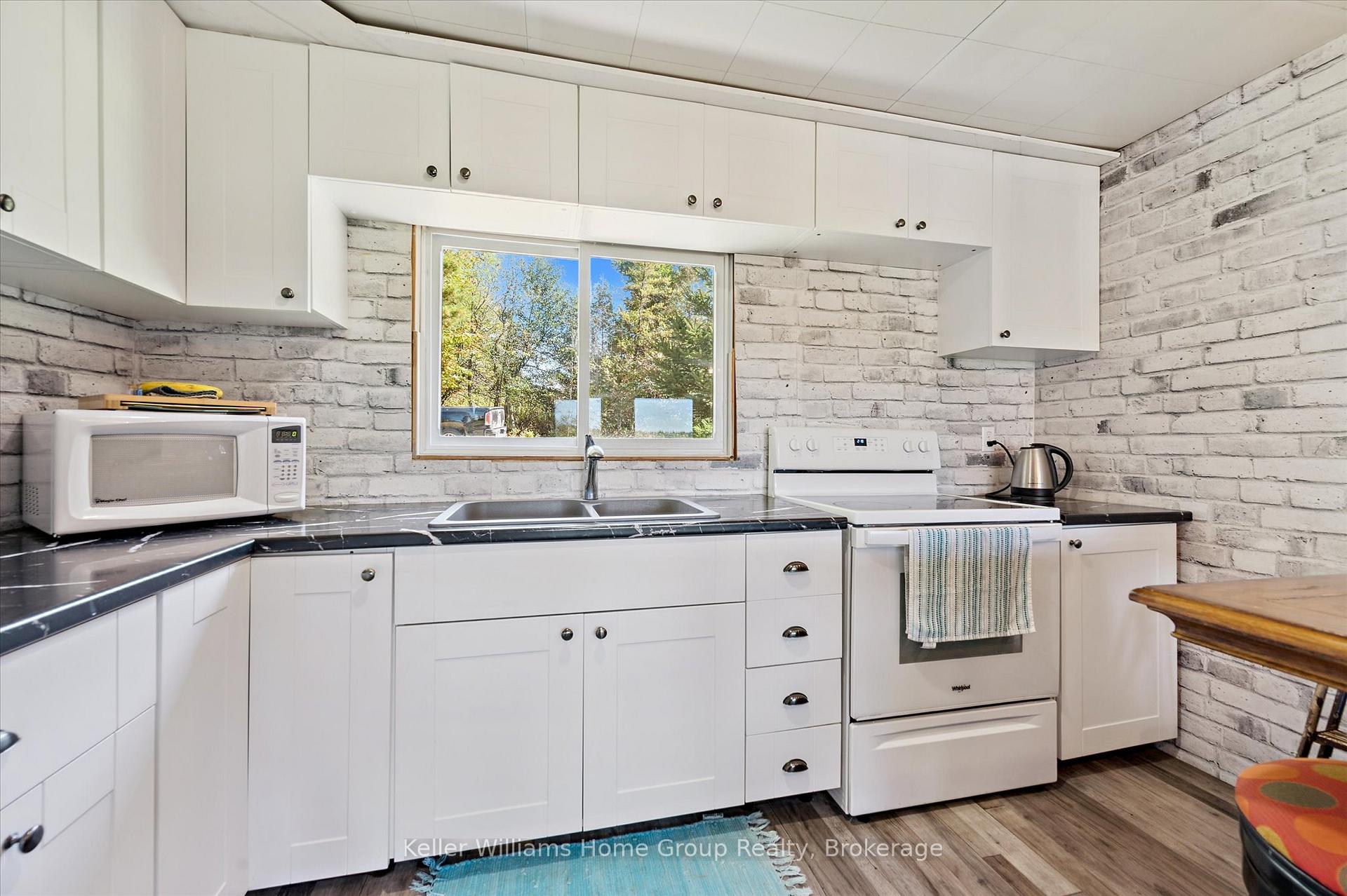 Photo 15 of 739 Seventh Street, Centre Wellington, Belwood — HOMEH