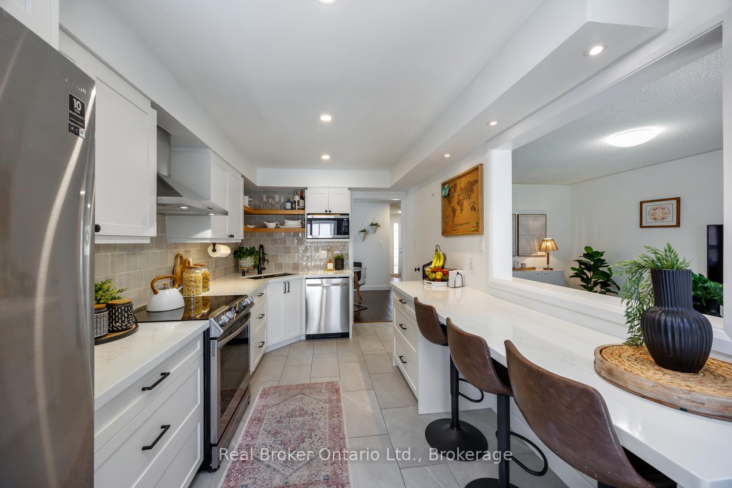 Photo 7 of 9 Candlebrook Drive, Whitby, Pringle Creek — HOMEH