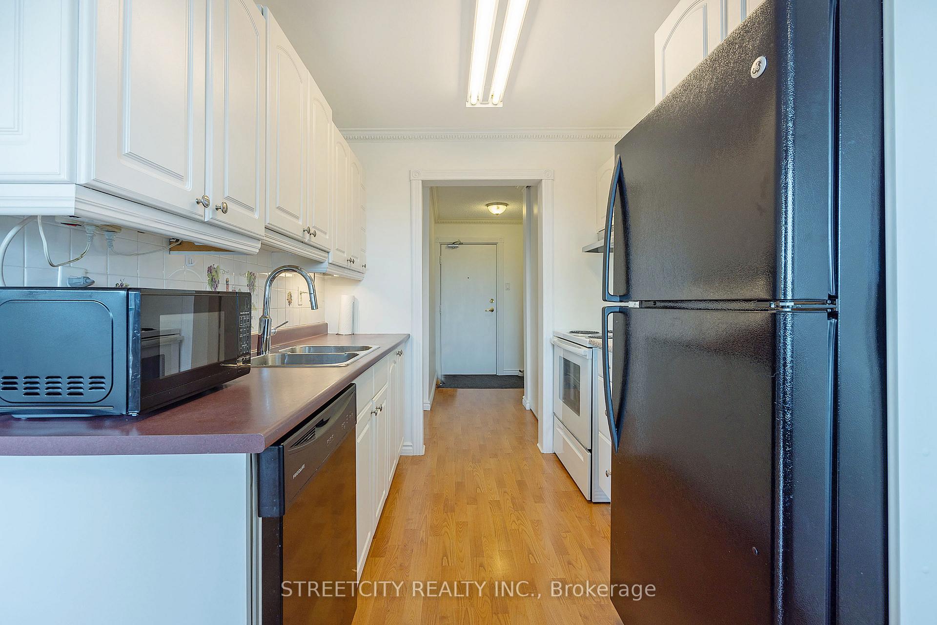 Photo 21 of Unit 701, 986 Huron Street, London, East A — HOMEH