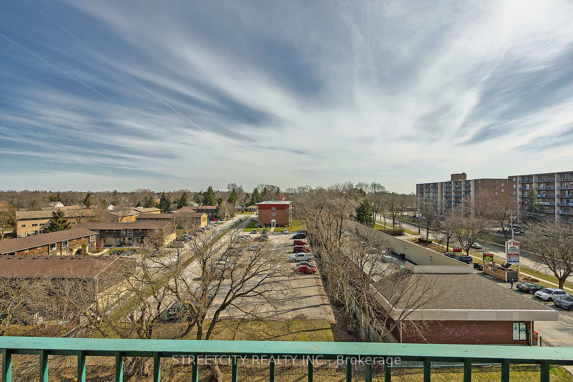 Photo 26 of Unit 701, 986 Huron Street, London, East A — HOMEH