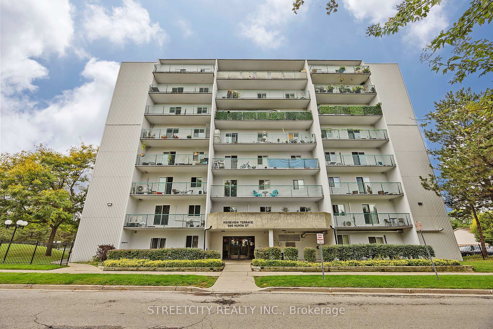 Photo 27 of Unit 701, 986 Huron Street, London, East A — HOMEH