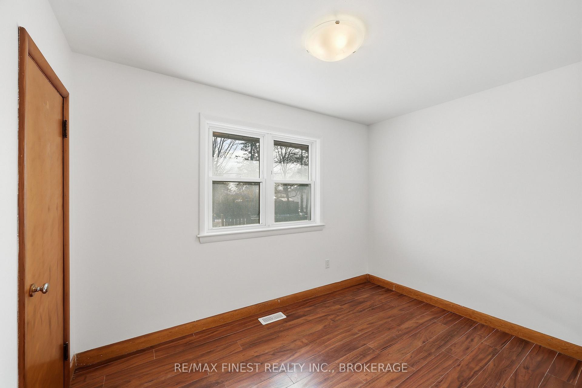 Photo 13 of 39 Lennox Street, Kingston, City SouthWest — HOMEH