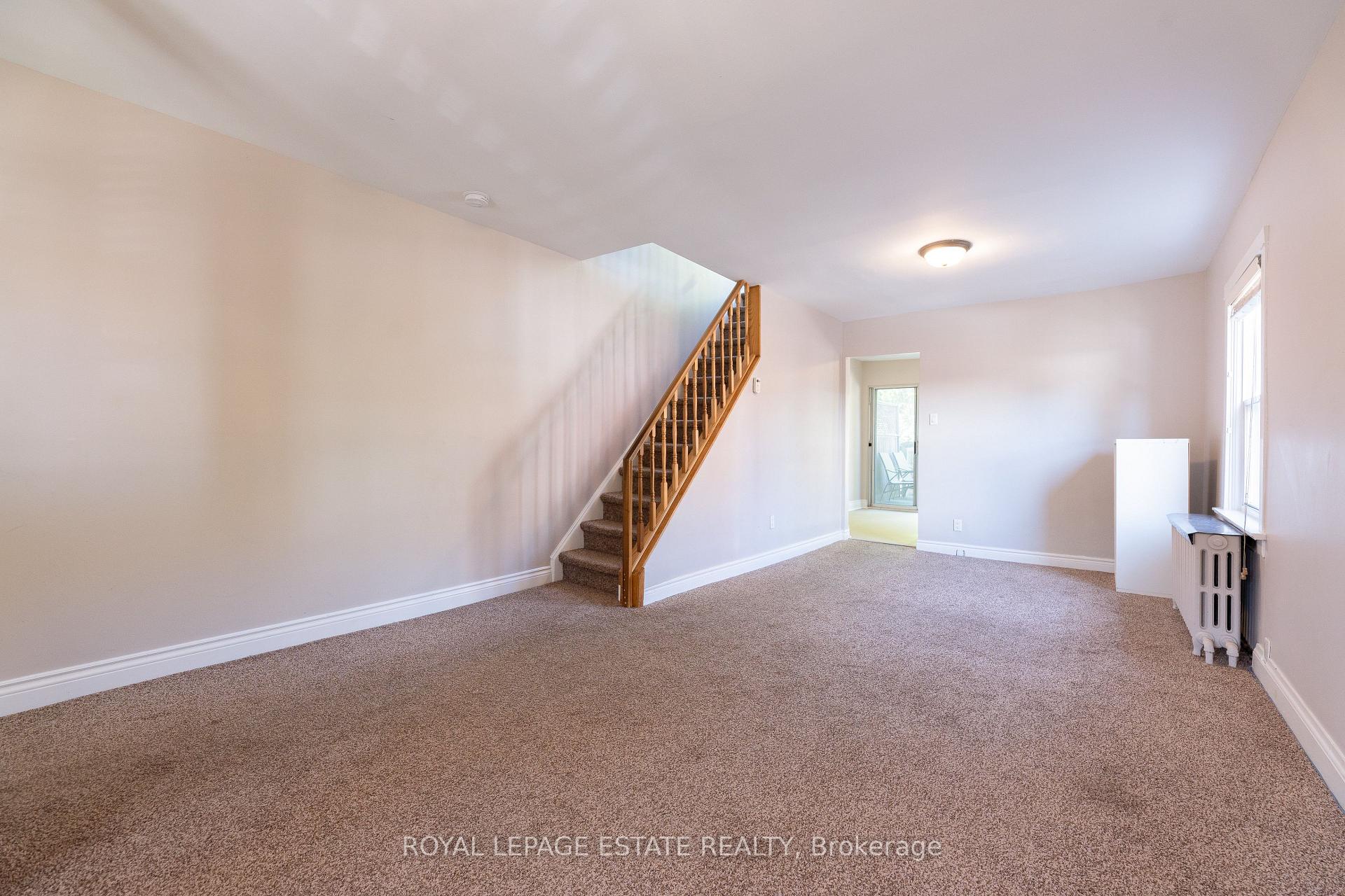 Photo 4 of 326 Monarch Park Avenue, Toronto, Danforth Village-East York — HOMEH