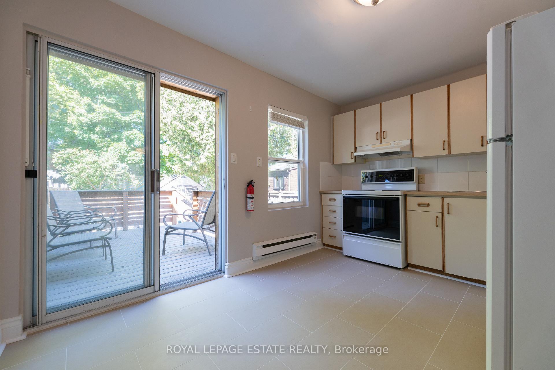 Photo 9 of 326 Monarch Park Avenue, Toronto, Danforth Village-East York — HOMEH