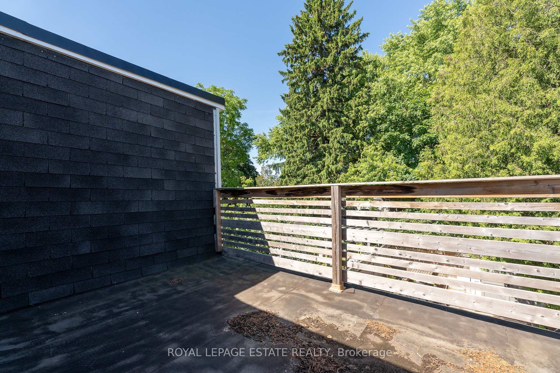 Photo 19 of 326 Monarch Park Avenue, Toronto, Danforth Village-East York — HOMEH